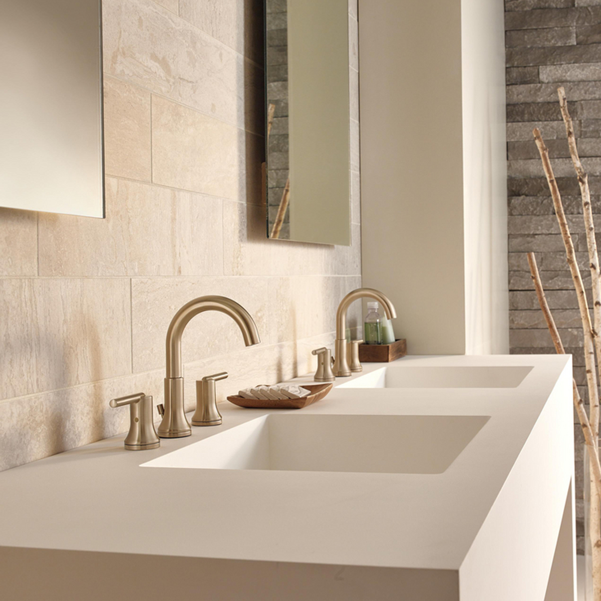 TRINSIC® TWO HANDLE WIDESPREAD LAVATORY FAUCET - robinsonco.ca