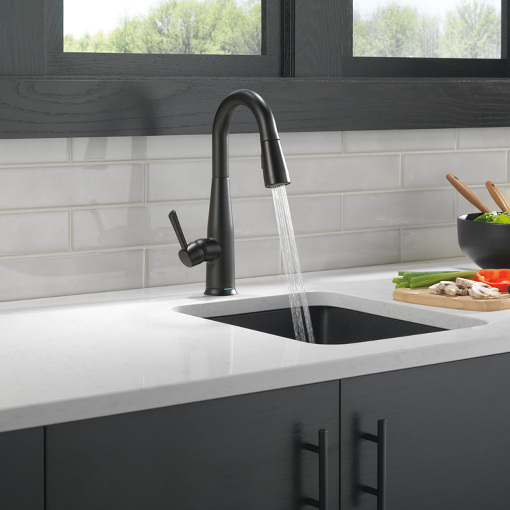 ESSA SINGLE HANDLE PULL-DOWN BAR/PREP FAUCET WITH TOUCH2O - robinsonco.ca