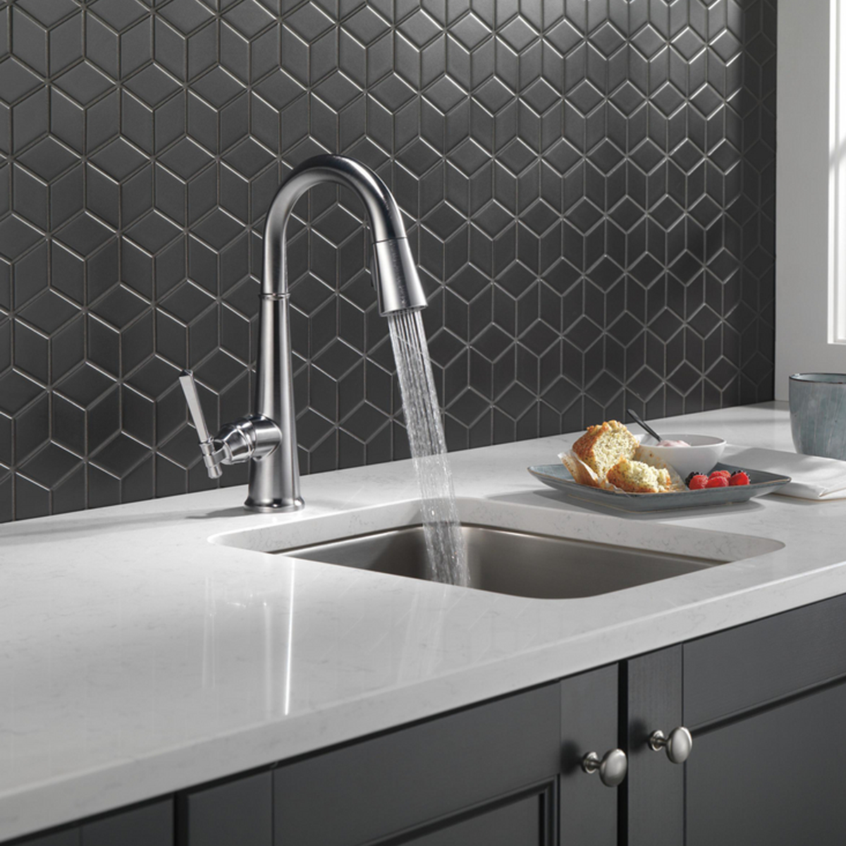 EMMELINE PULL-DOWN BAR/PREP FAUCET 1L - robinsonco.ca