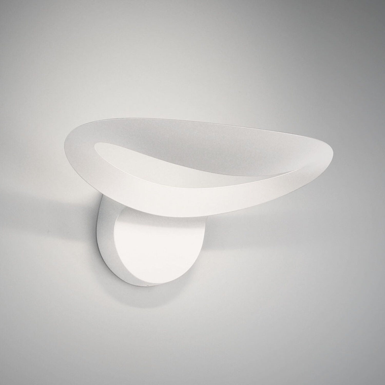 MESMERI 3000K LED WALL SCONCE LIGHT, 09180 - robinsonco.ca