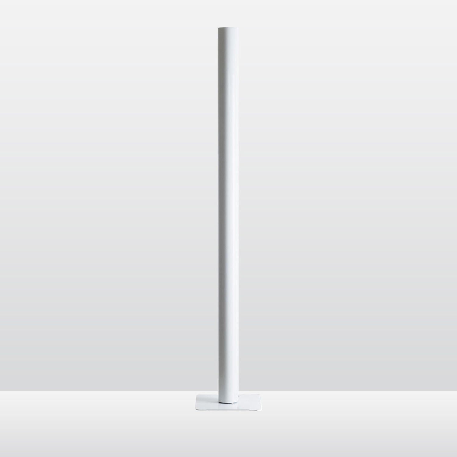 ILIO 2700K LED FLOOR LAMP, 1640W - robinsonco.ca