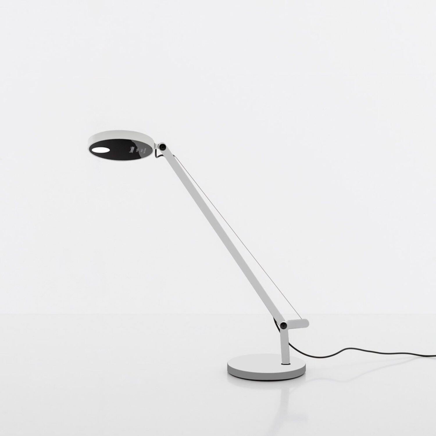 DEMETRA MICRO 3000K LED TABLE LAMP, 17470 - robinsonco.ca
