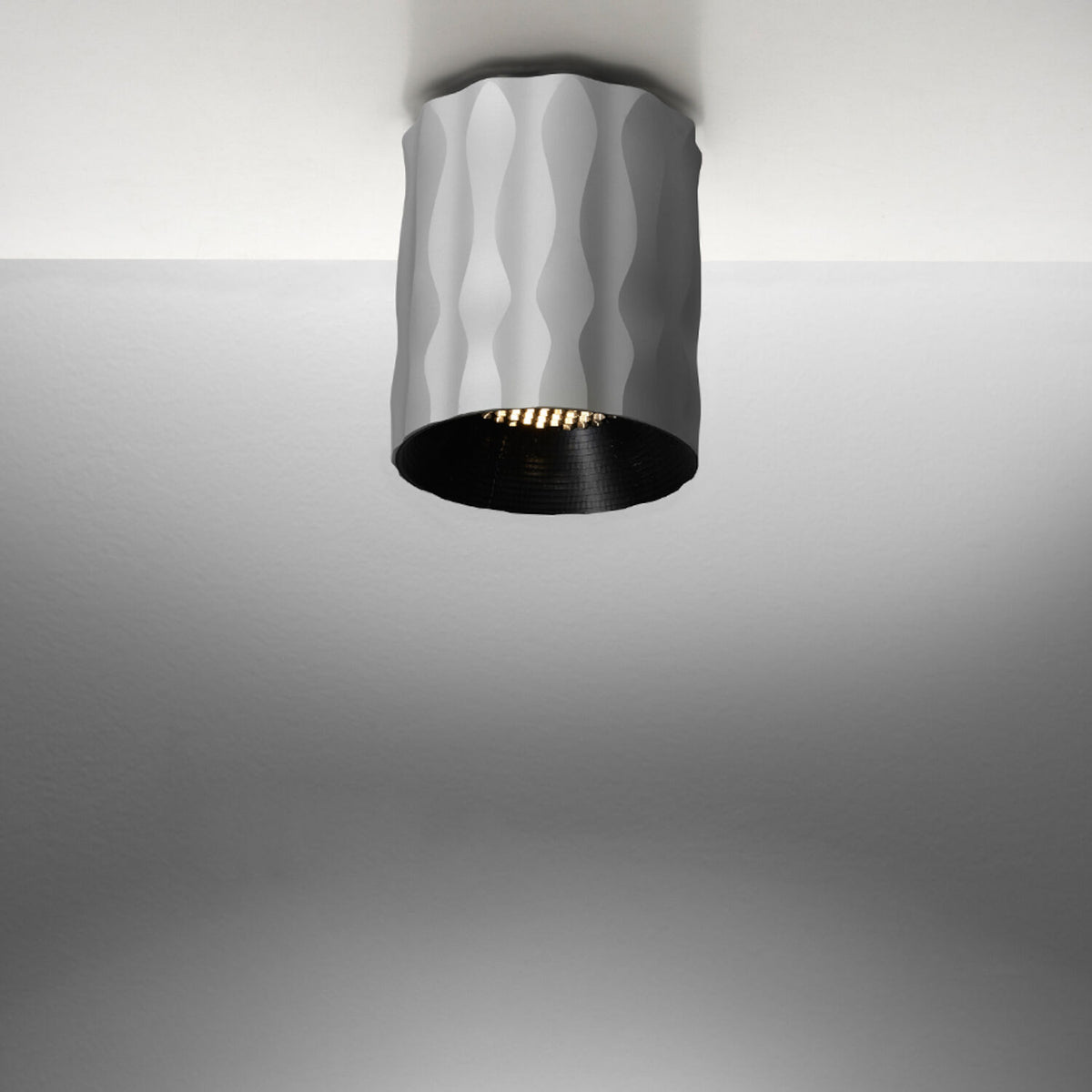 FIAMMA 15 3000K LED FLUSH MOUNT LIGHT, 19880 - robinsonco.ca