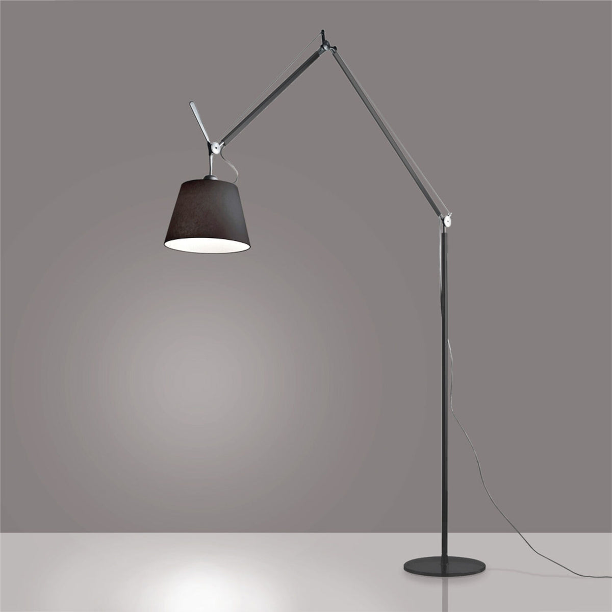 TOLOMEO MEGA FLOOR LAMP WITH 12-INCH DIFFUSER - robinsonco.ca