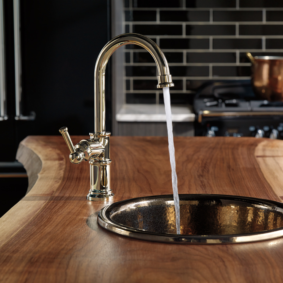 ARTESSO® SINGLE HANDLE BAR FAUCET - robinsonco.ca