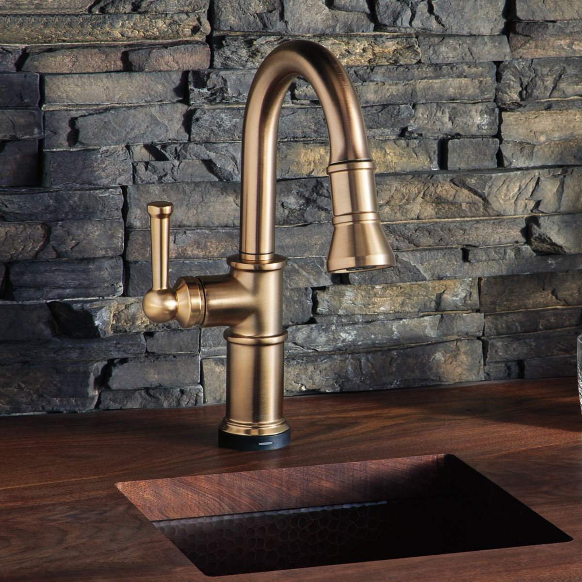 ARTESSO® SMARTTOUCH® PULL-DOWN PREP FAUCET - robinsonco.ca