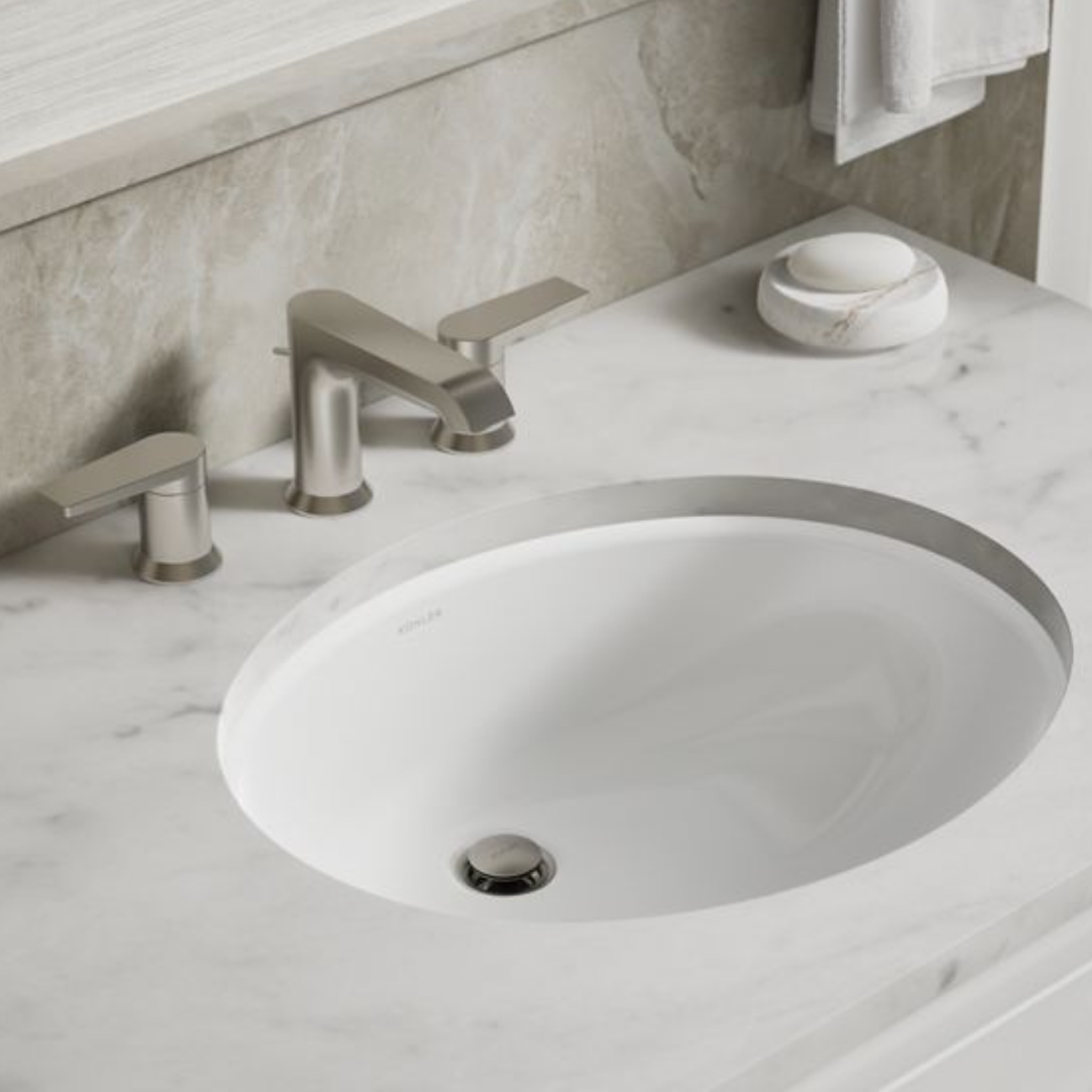 CAXTON® OVAL 15" X 12" UNDERMOUNT BATHROOM SINK - robinsonco.ca