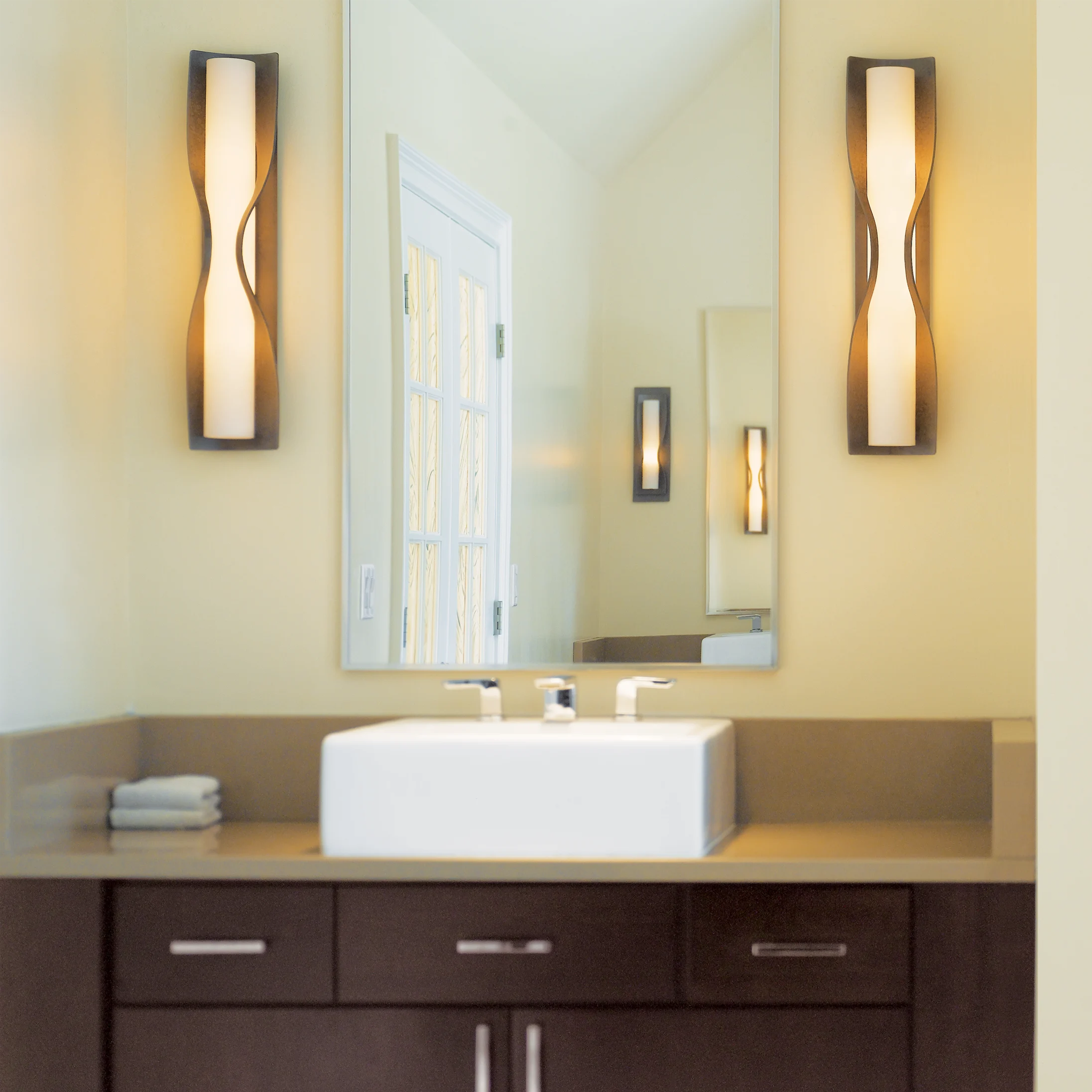 DUNE LARGE SCONCE - robinsonco.ca