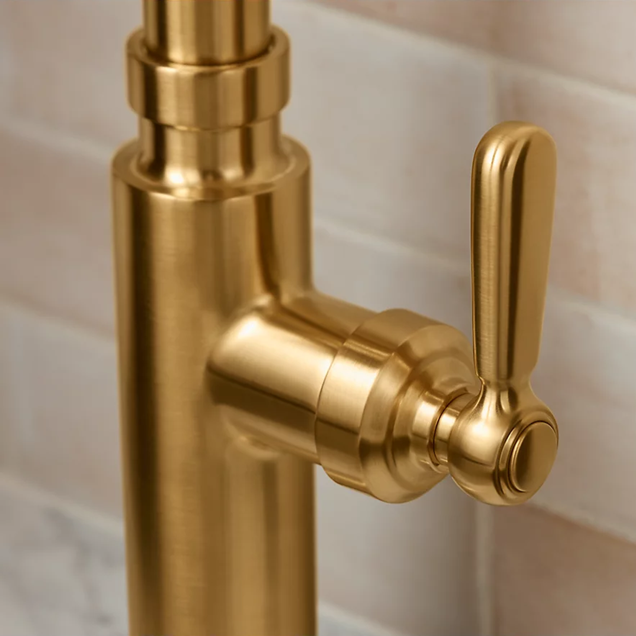 EDALYN™ SINGLE-HANDLE BAR SINK FAUCET BY STUDIO MCGEE - robinsonco.ca