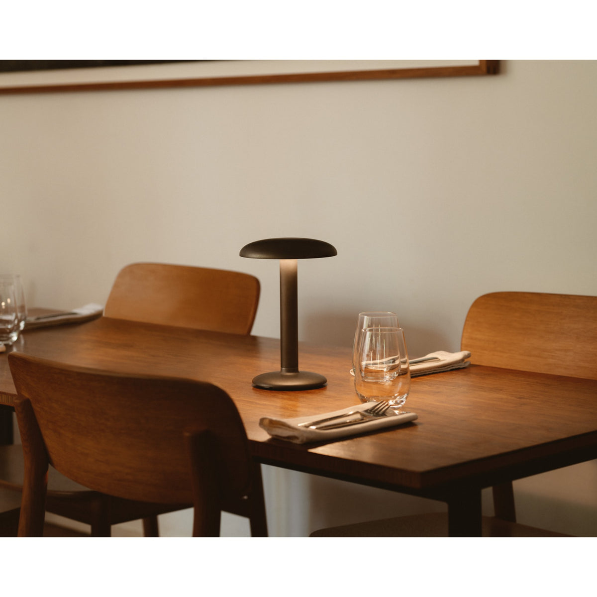 GUSTAVE RESIDENTIAL TABLE LAMP - robinsonco.ca