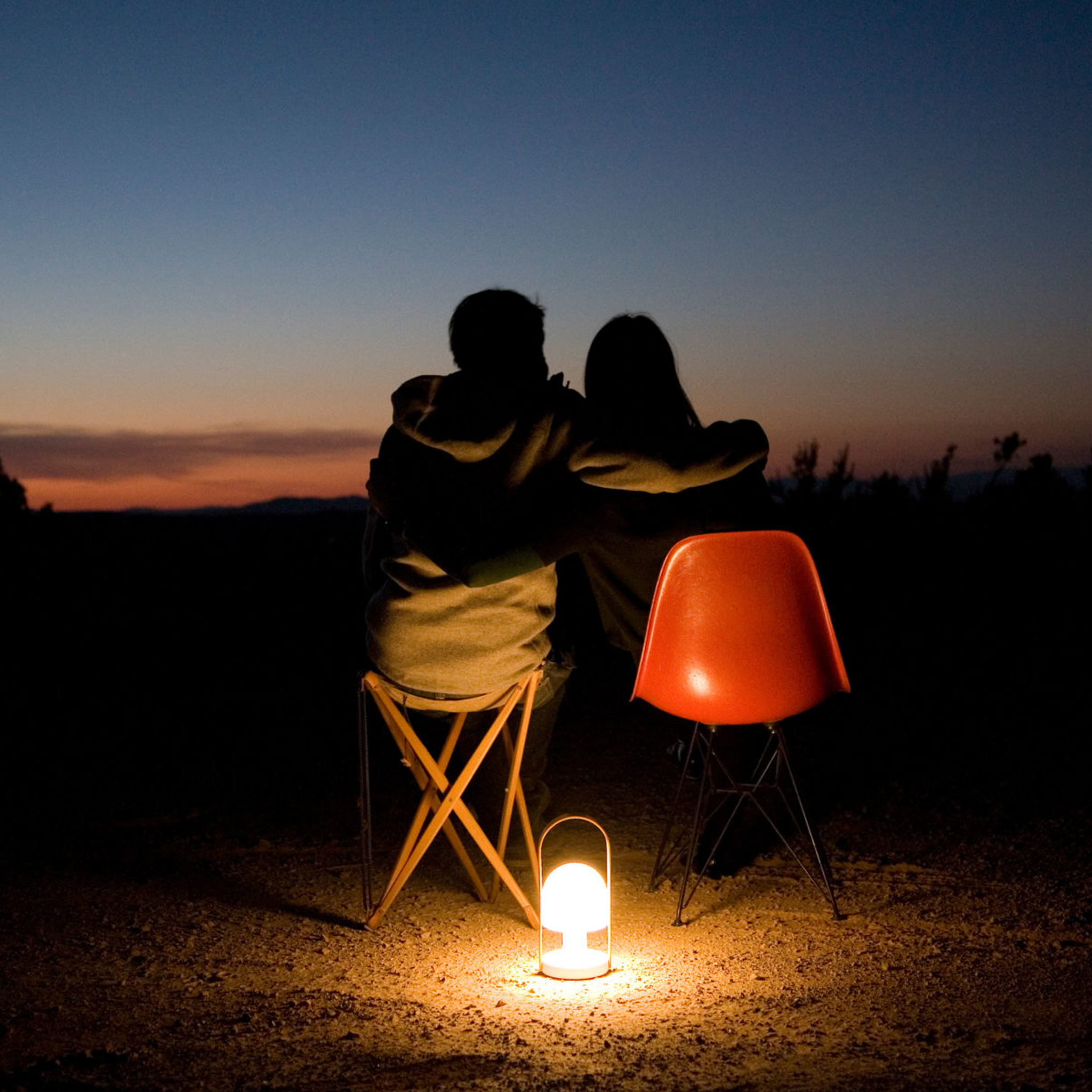 FOLLOWME PORTABLE TABLE LAMP - robinsonco.ca