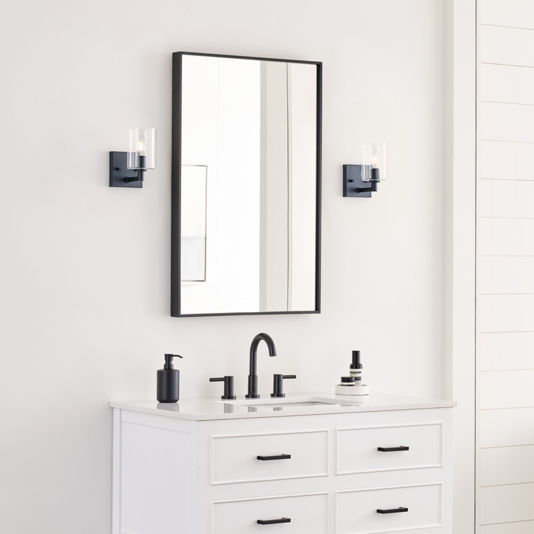 FULLTON WALL LIGHT / BATH SCONCE (MULTIPLE SIZES) - robinsonco.ca