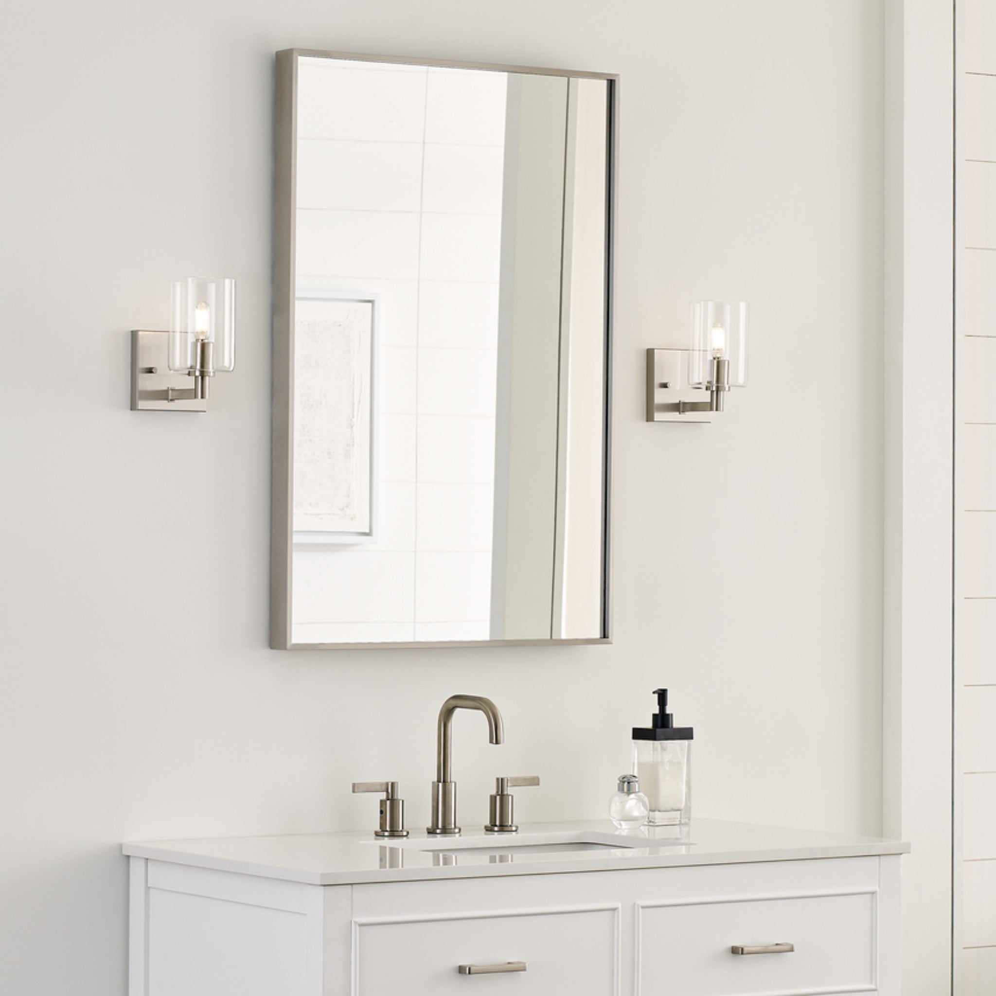 FULLTON WALL LIGHT / BATH SCONCE (MULTIPLE SIZES) - robinsonco.ca