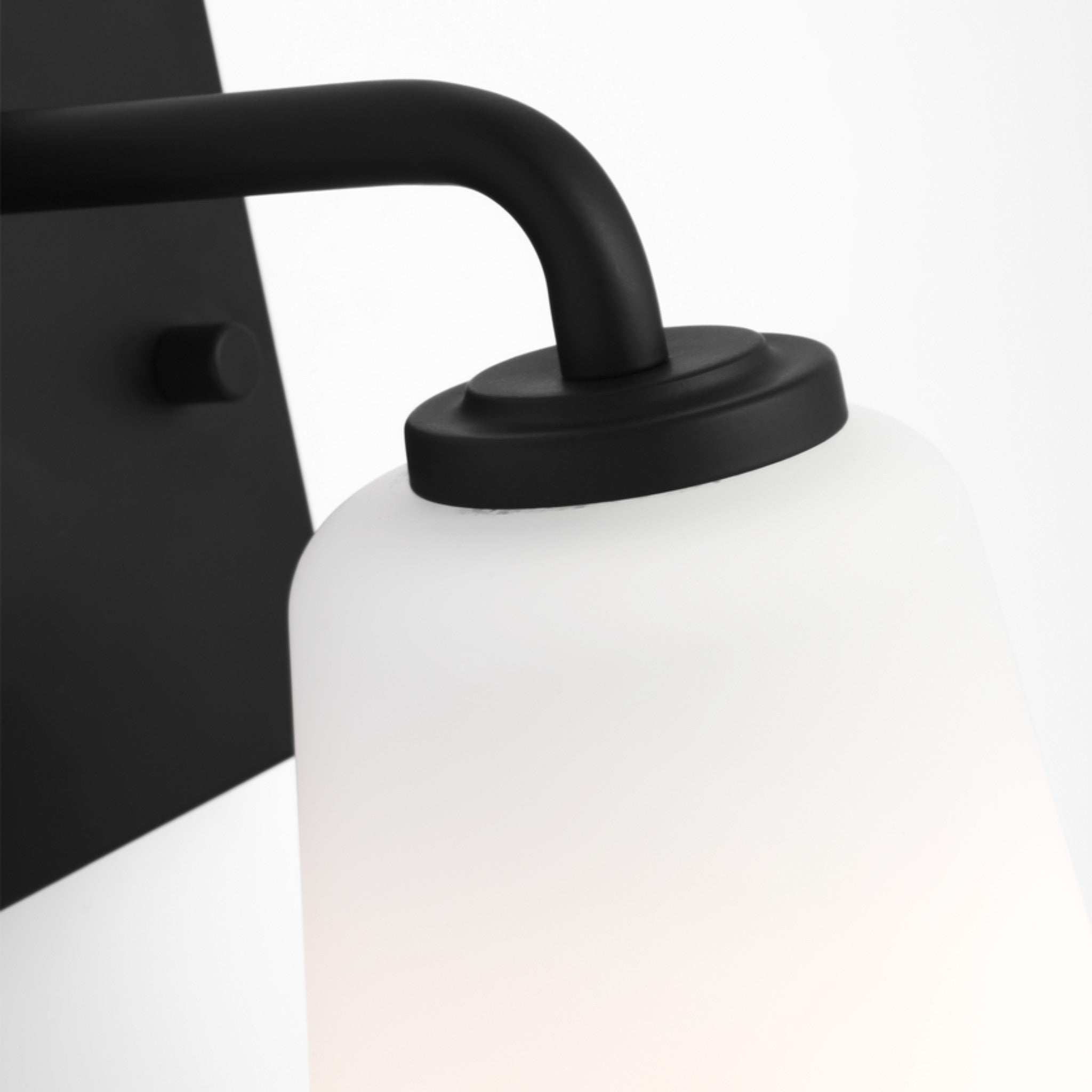 MILES VANITY LIGHT (MULTIPLE SIZES) - robinsonco.ca