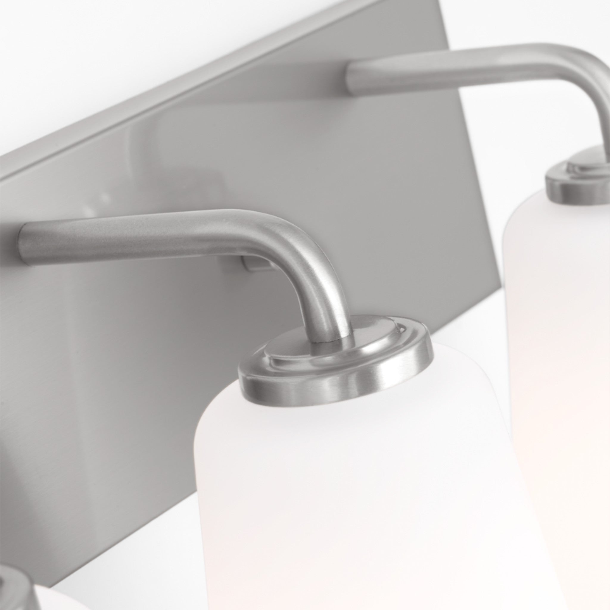 MILES VANITY LIGHT (MULTIPLE SIZES) - robinsonco.ca