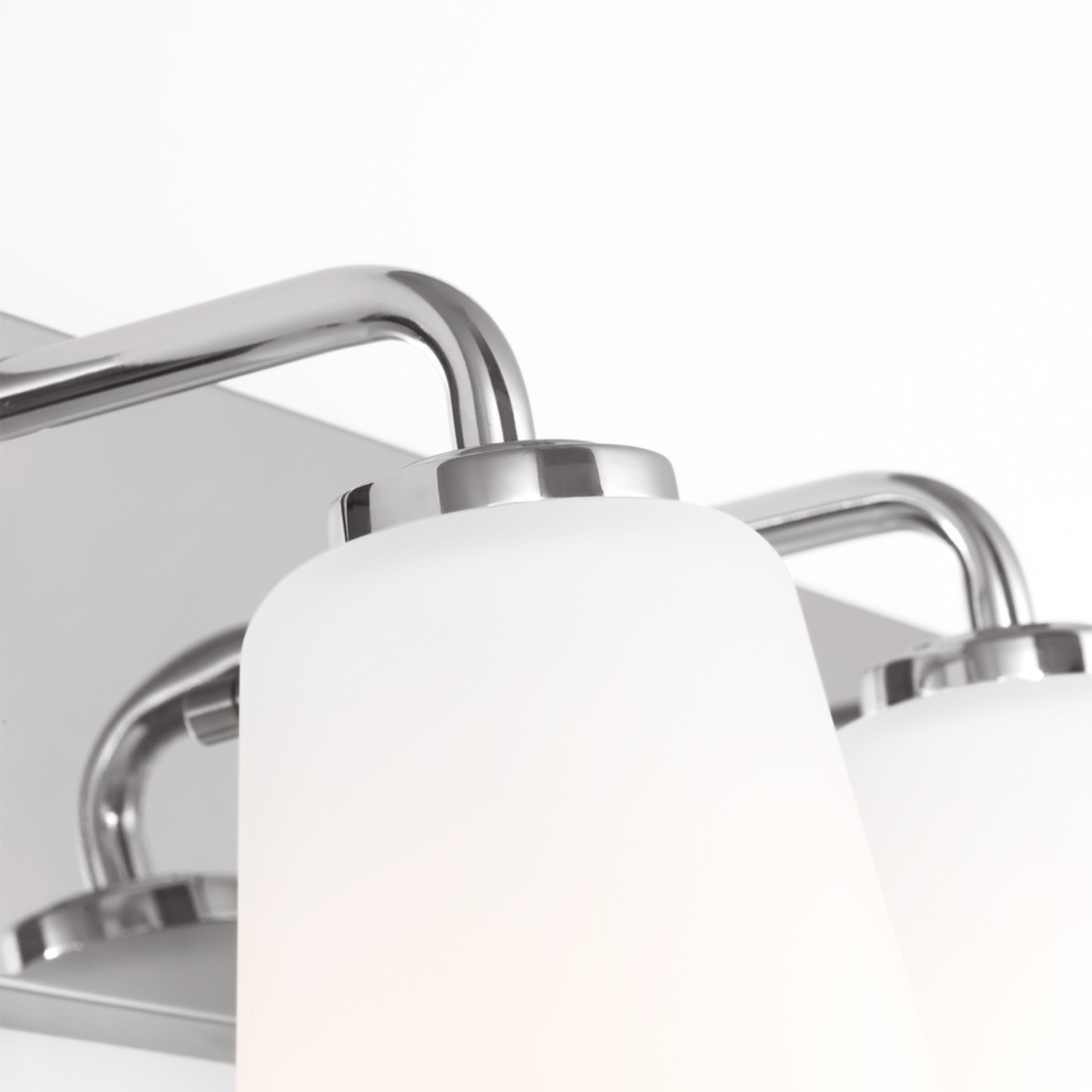 MILES VANITY LIGHT (MULTIPLE SIZES) - robinsonco.ca