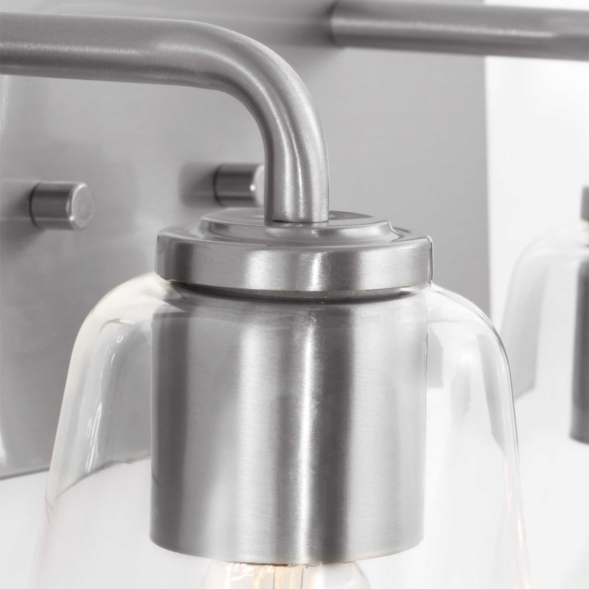 MILES VANITY LIGHT (MULTIPLE SIZES) - robinsonco.ca