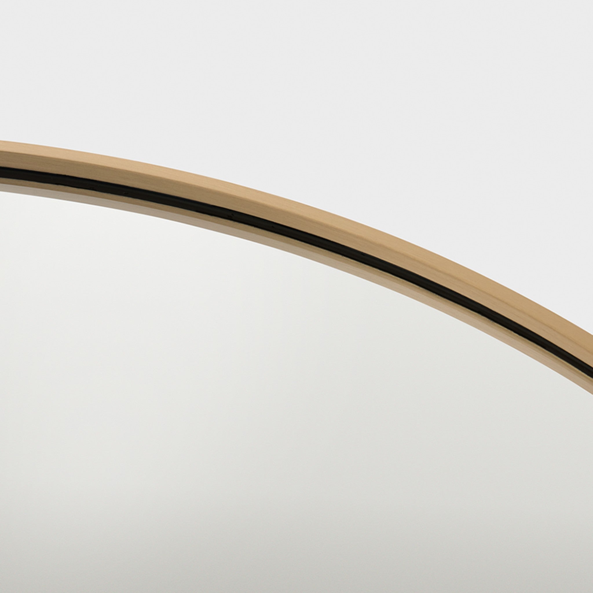 CADRE ROUND LED BACKLIT BATHROOM MIRROR (MULTIPLE SIZES) - robinsonco.ca