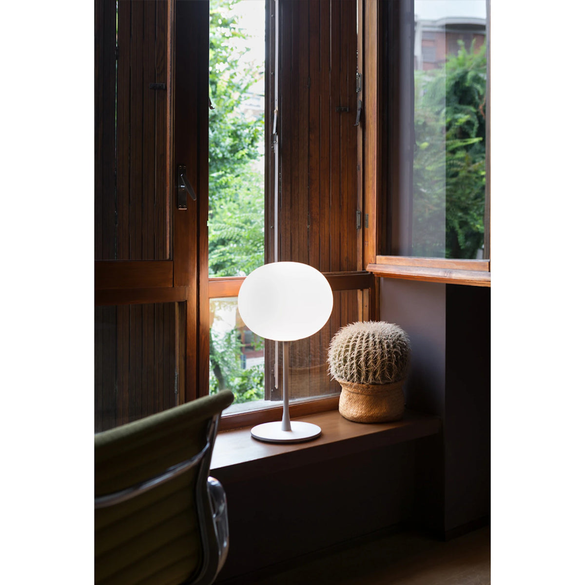 GLO-BALL TABLE LAMP BY JASPER MORRISON - robinsonco.ca