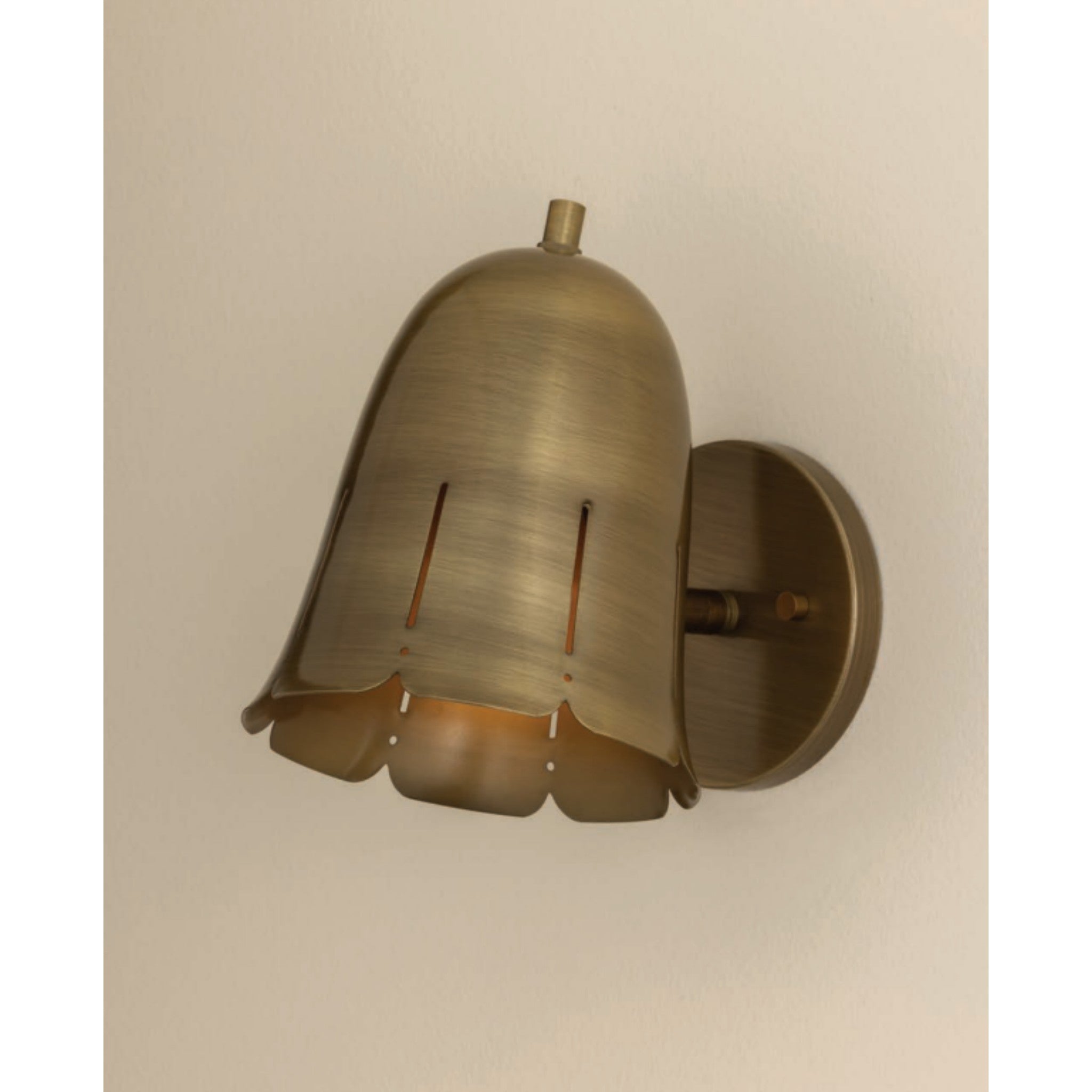 BASIL WALL SCONCE - robinsonco.ca