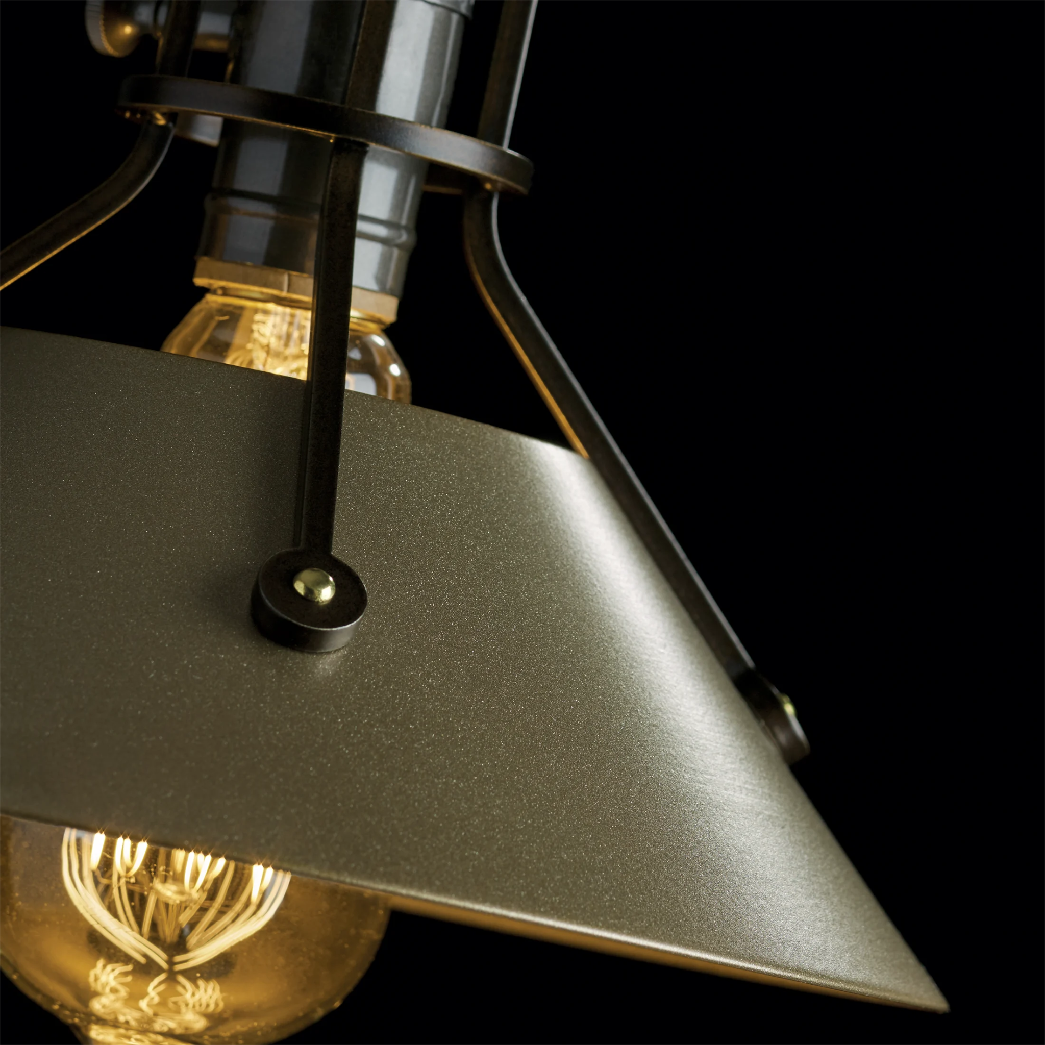 HENRY FLOOR LAMP - robinsonco.ca
