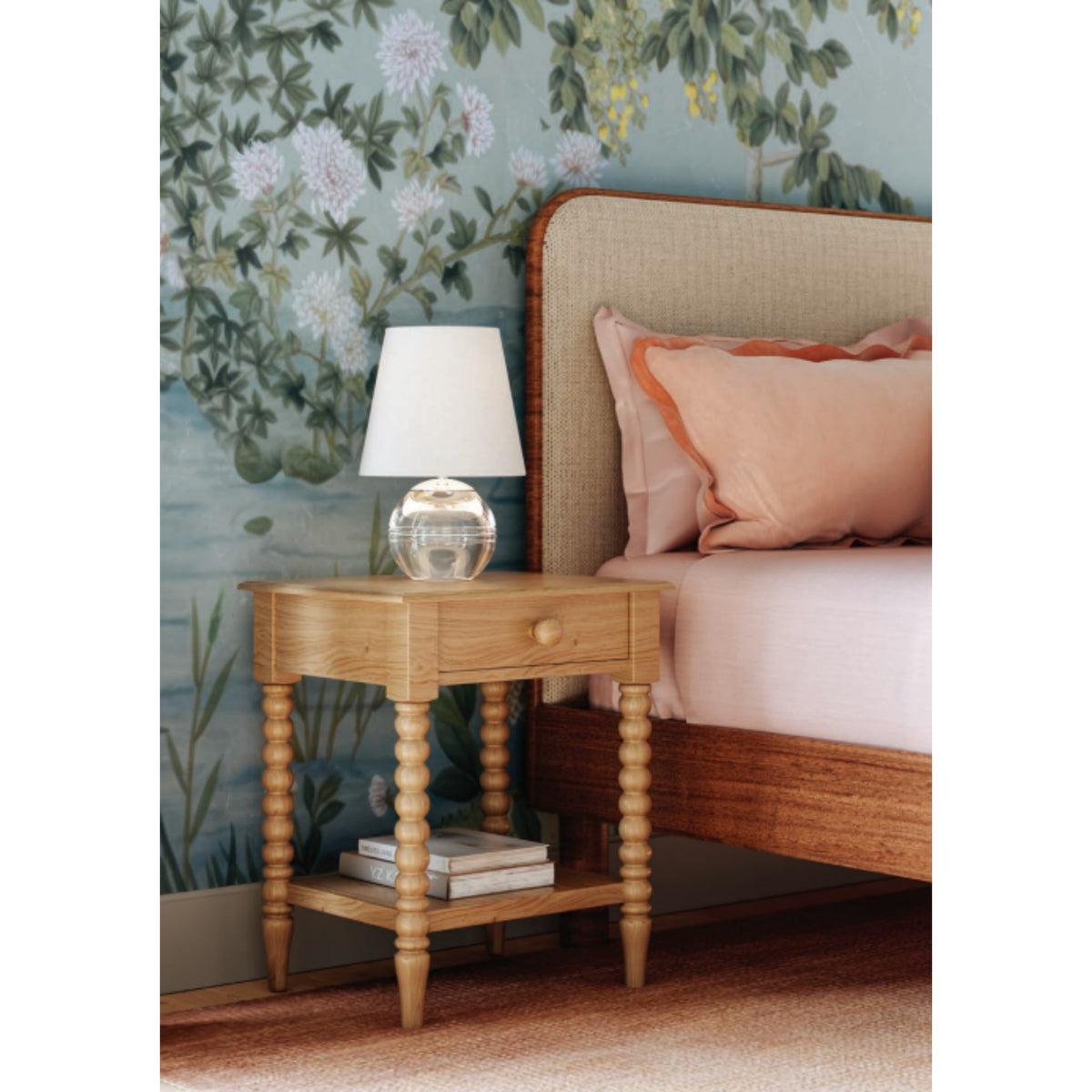 NICOLE RECHARGEABLE TABLE LAMP - robinsonco.ca