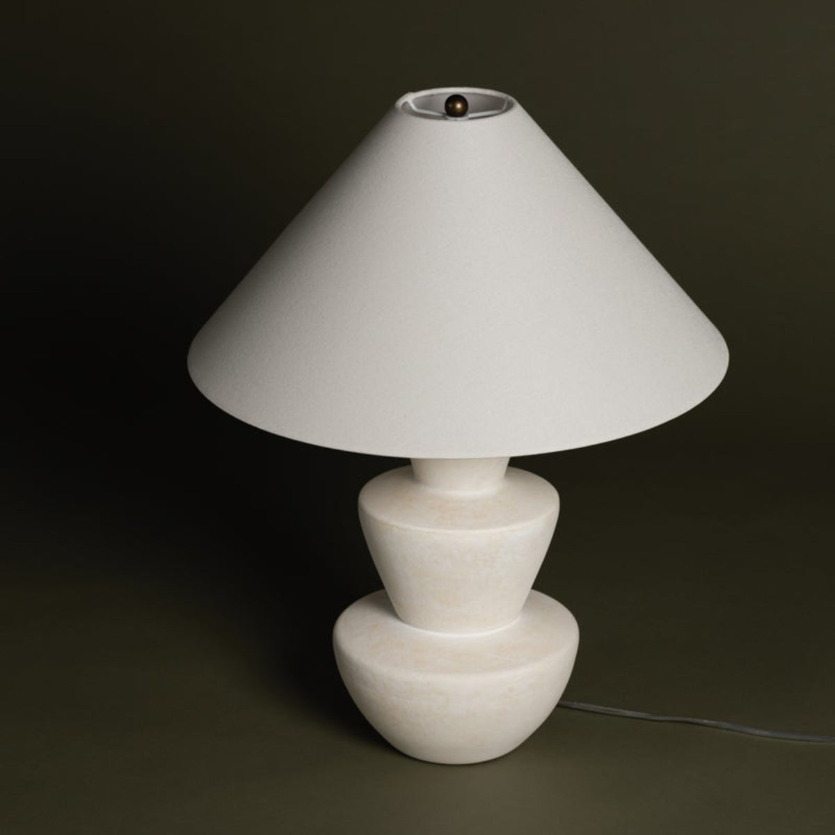 Kamas Table lamp with beige stone base and white conical shade