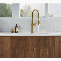 CRUE SEMI-PROFESSIONAL KITCHEN SINK FAUCET WITH THREE-FUNCTION SPRAYHEAD - robinsonco.ca