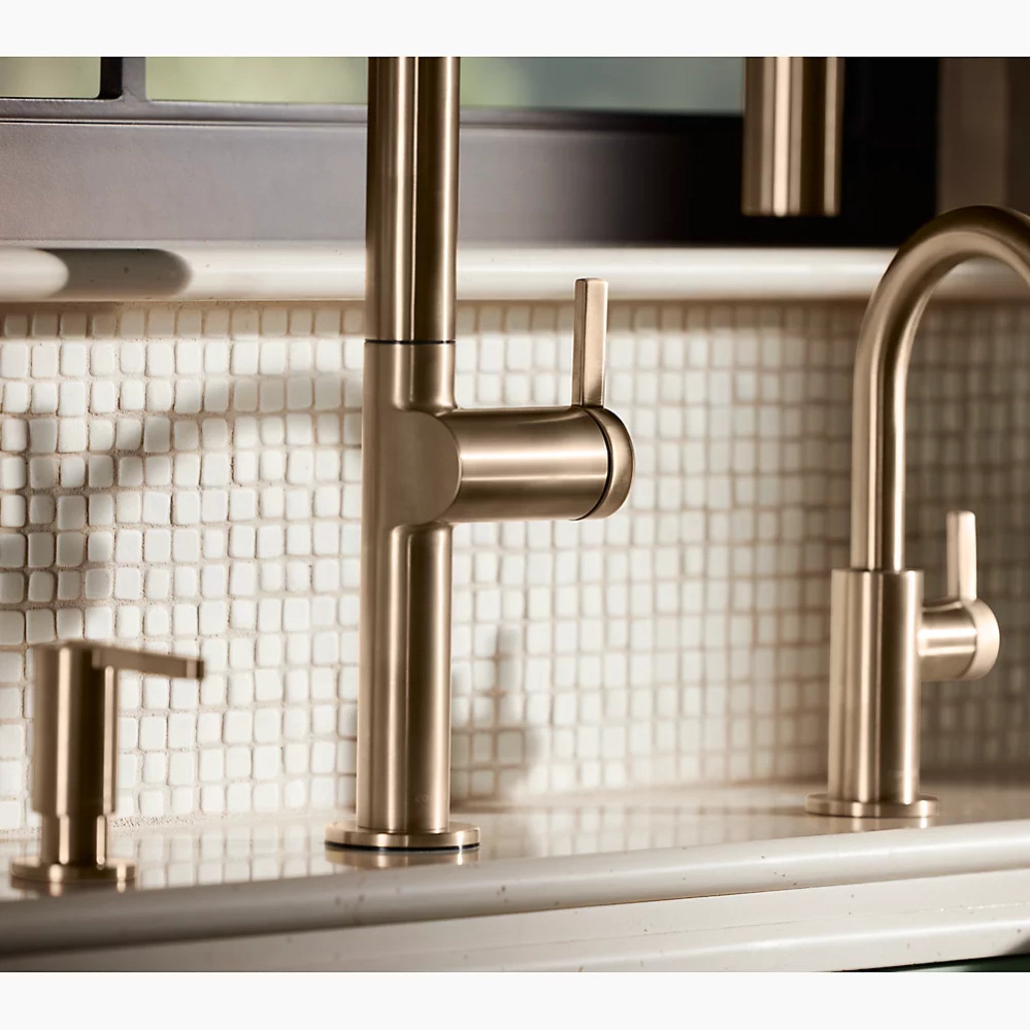 COMPONENTS® SOAP / LOTION DISPENSER - robinsonco.ca