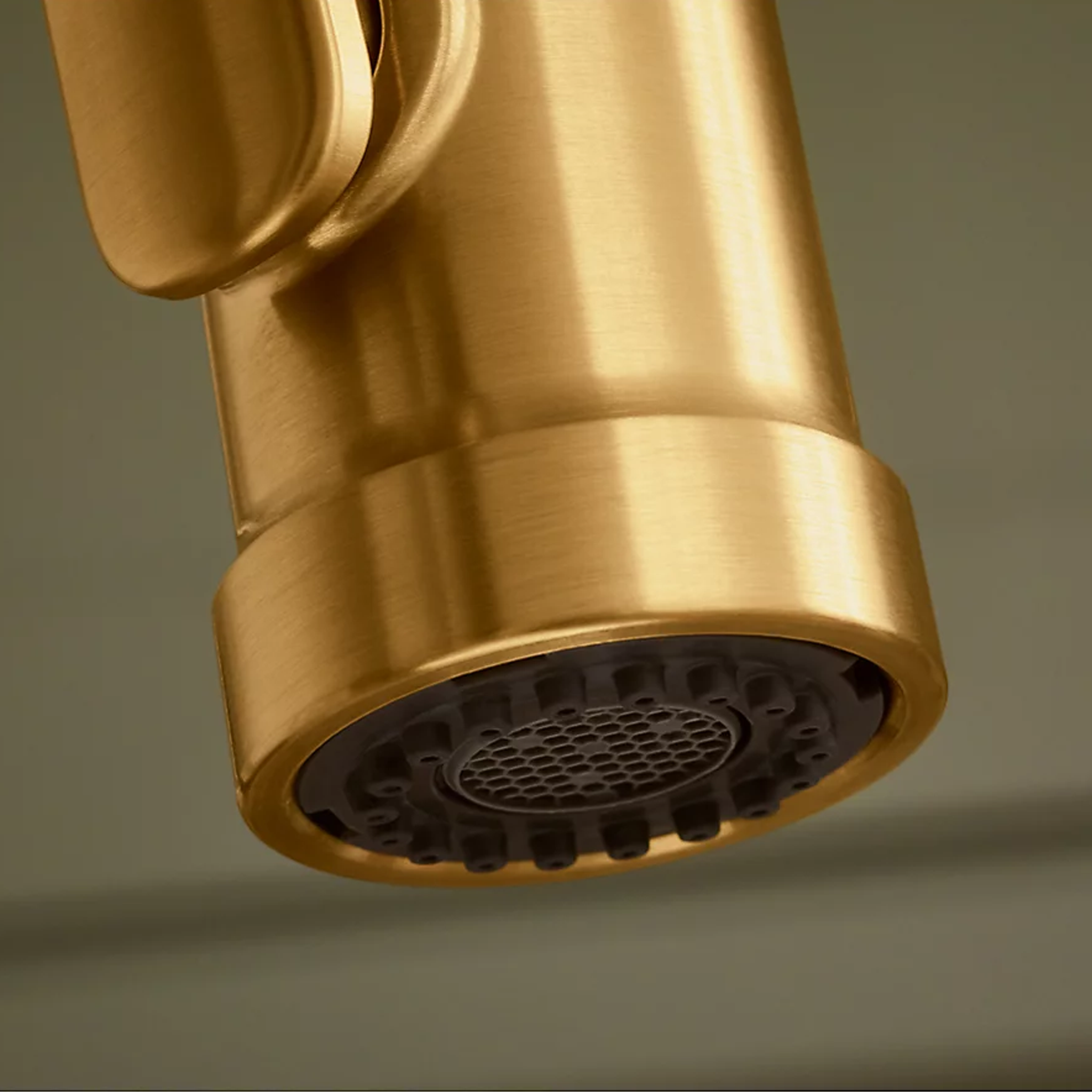 EDALYN™ PULL DOWN KITCHEN FAUCET BY STUDIO MCGEE - robinsonco.ca