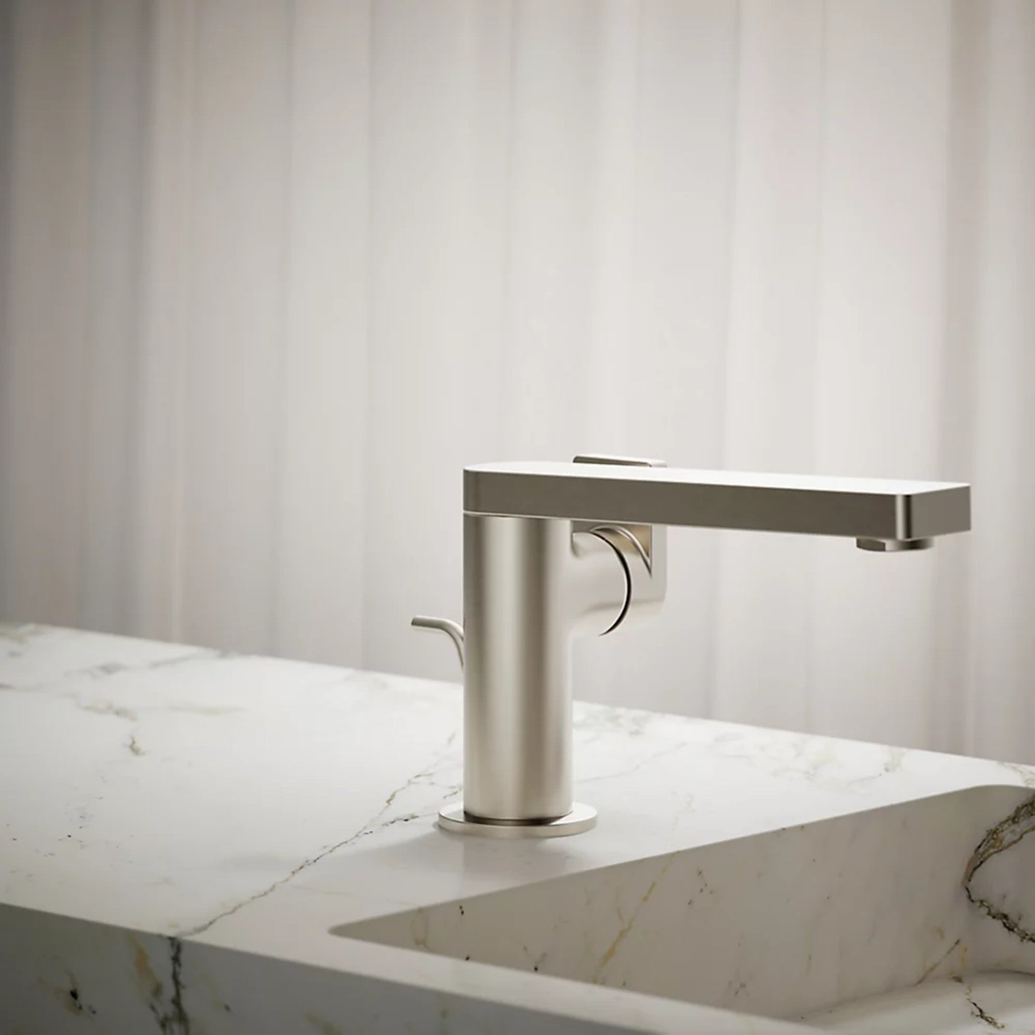 COMPOSED SINGLE-HANDLE BATHROOM SINK FAUCET WITH LEVER HANDLE - robinsonco.ca