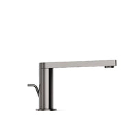 COMPOSED SINGLE-HANDLE BATHROOM SINK FAUCET WITH LEVER HANDLE - robinsonco.ca