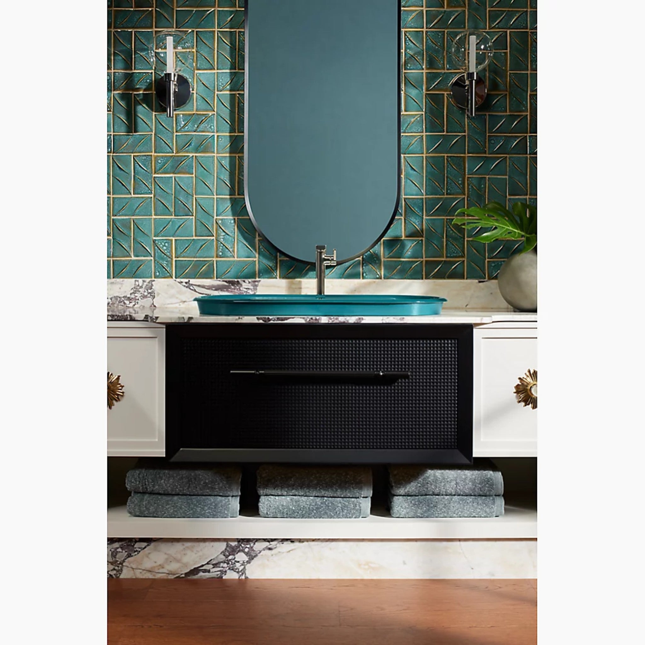 COMPOSED TALL SINGLE-HANDLE BATHROOM SINK FAUCET WITH LEVER HANDLE - robinsonco.ca