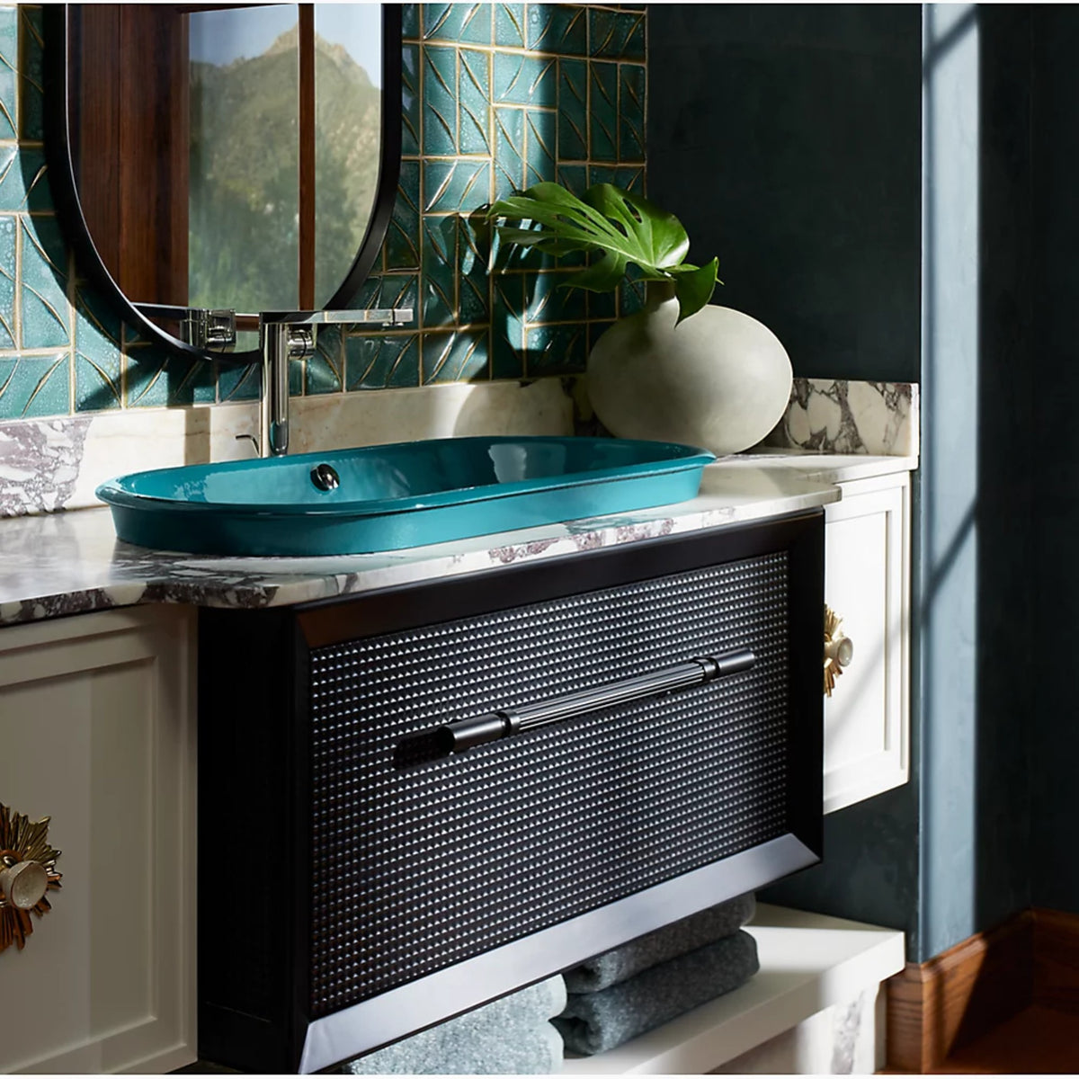 COMPOSED TALL SINGLE-HANDLE BATHROOM SINK FAUCET WITH LEVER HANDLE - robinsonco.ca