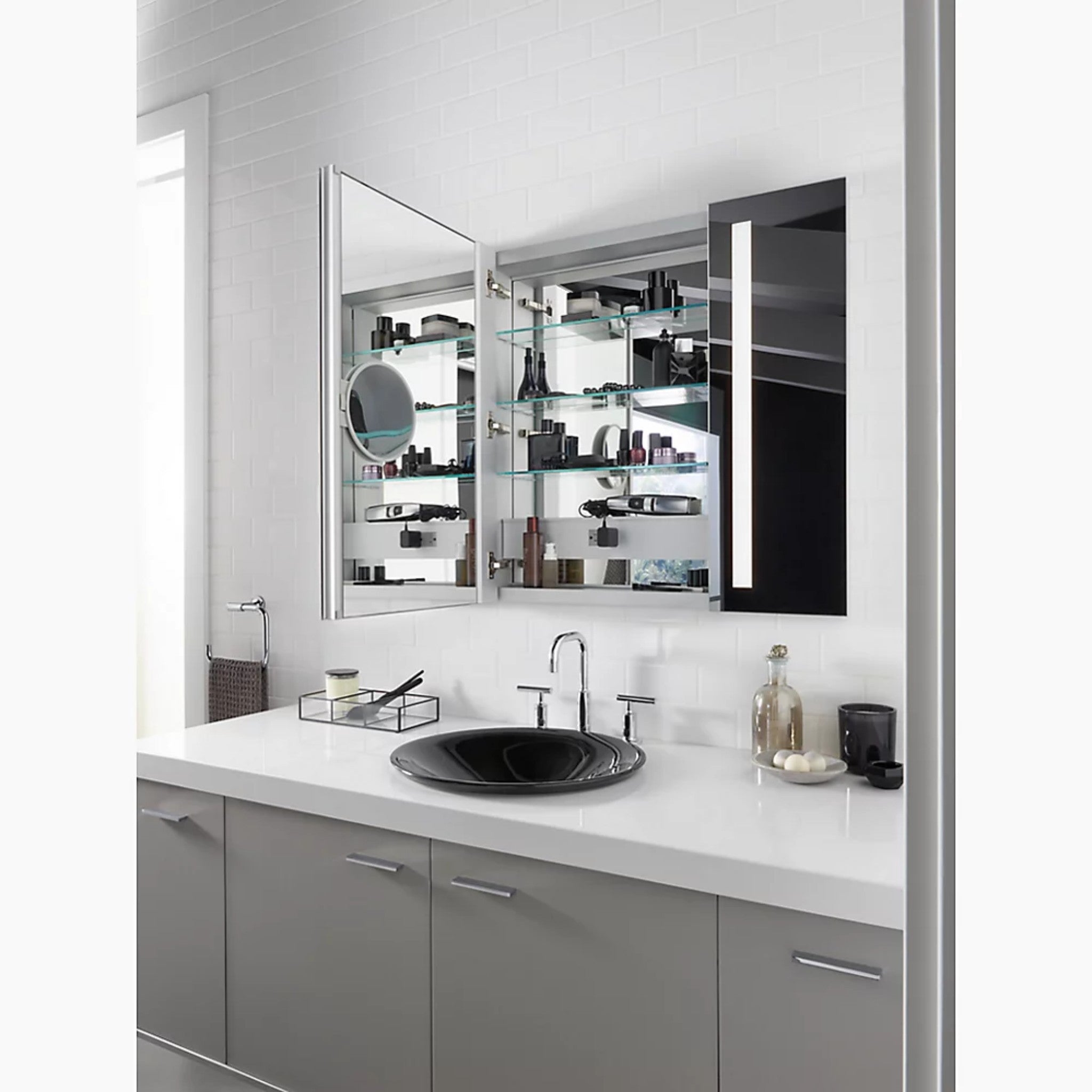 VERDERA 40 X 30 INCHES LIGHTED MEDICINE CABINET - robinsonco.ca