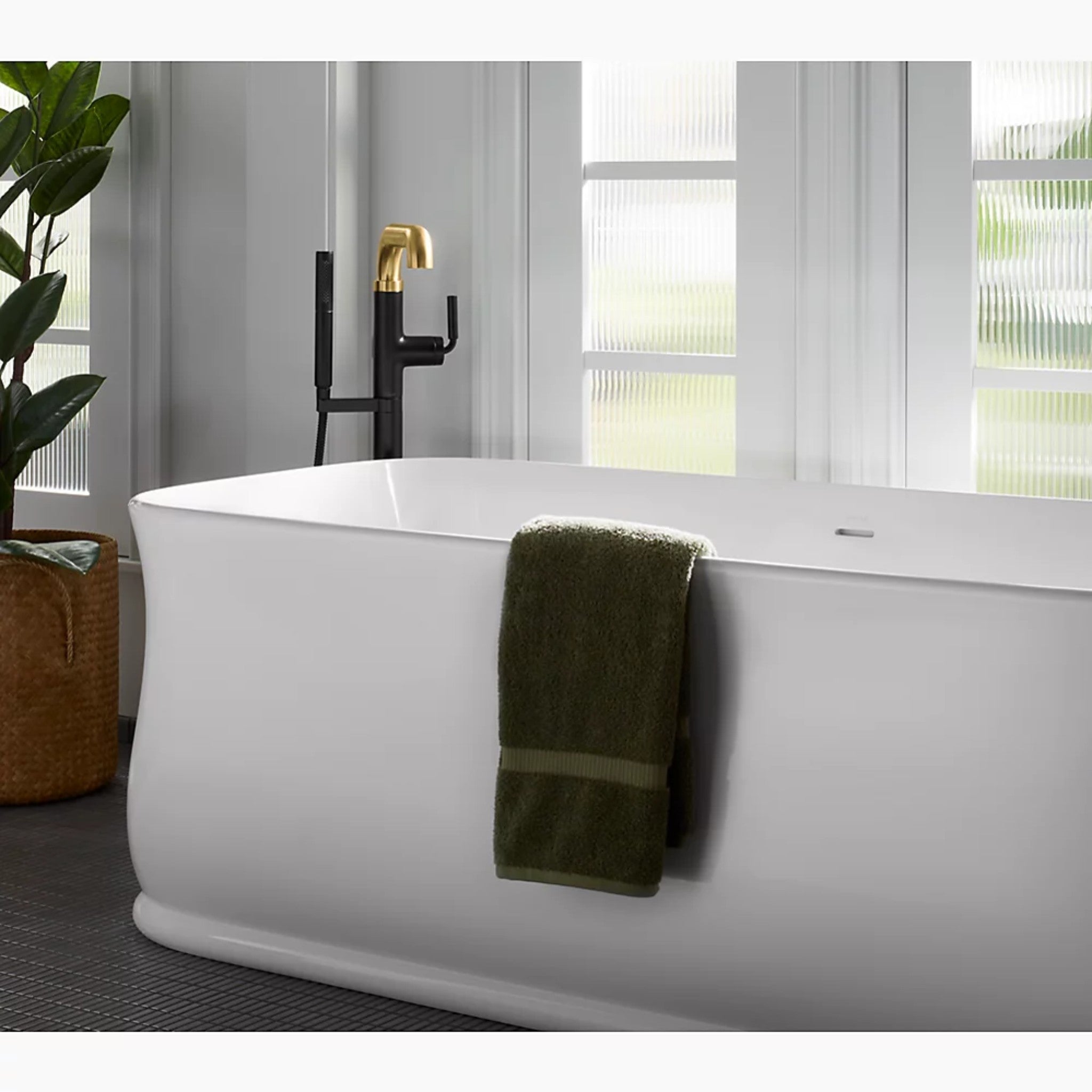 TONE FLOOR MOUNT BATH FILLER TRIM WITH HANDSHOWER - robinsonco.ca