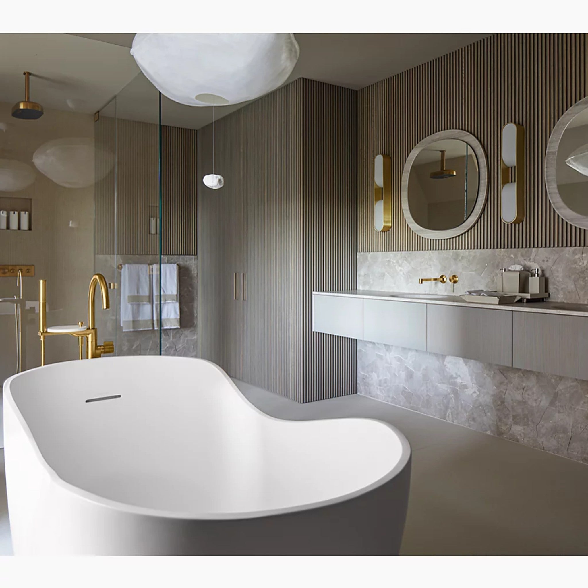 COMPONENTS FLOOR MOUNT BATH FILLER TRIM WITH LEVER HANDLES AND HANDSHOWER - robinsonco.ca
