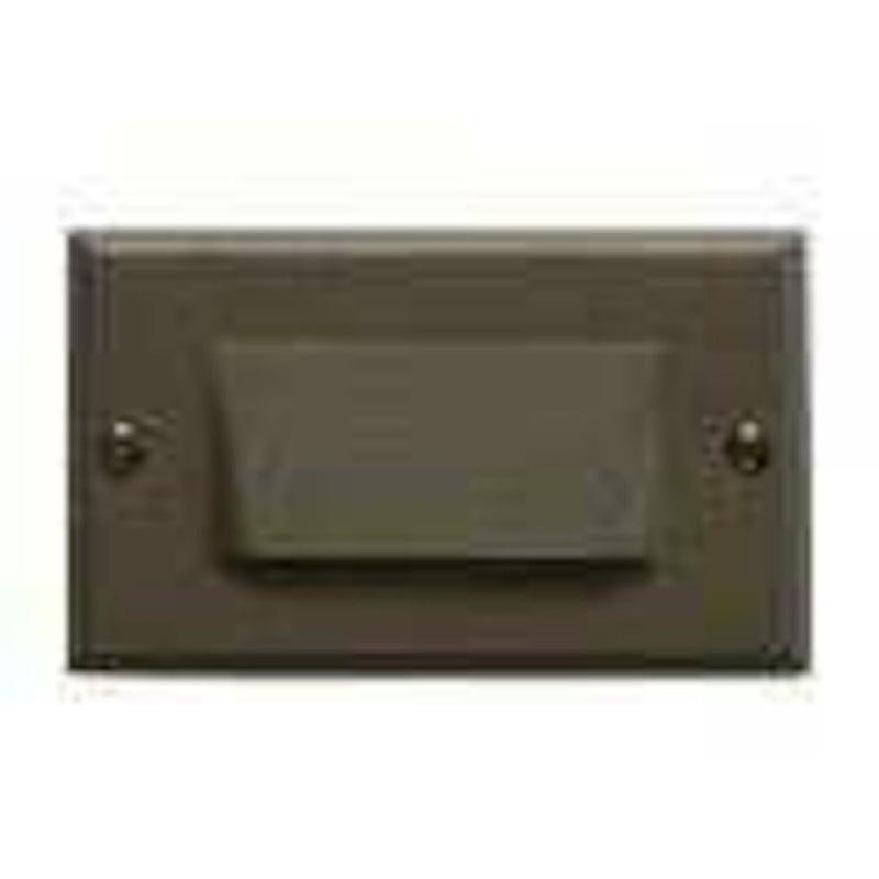 SHIELDED LED STEP LIGHT