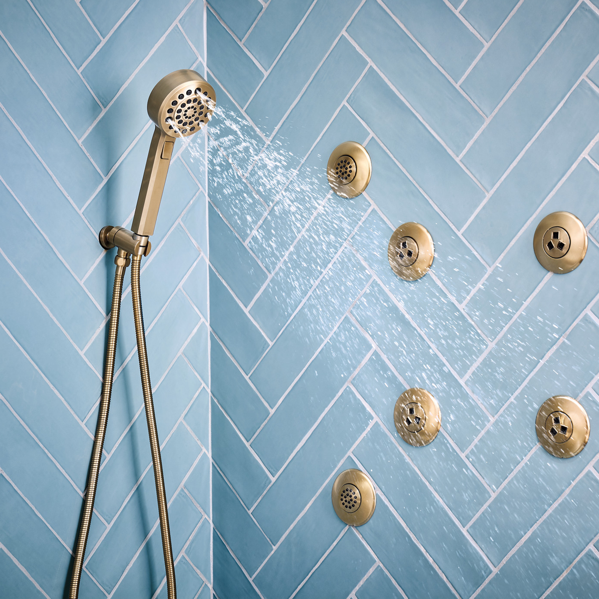 LEVOIR H2OKINETIC® MULTI-FUNCTION WALL MOUNT HANDSHOWER - robinsonco.ca