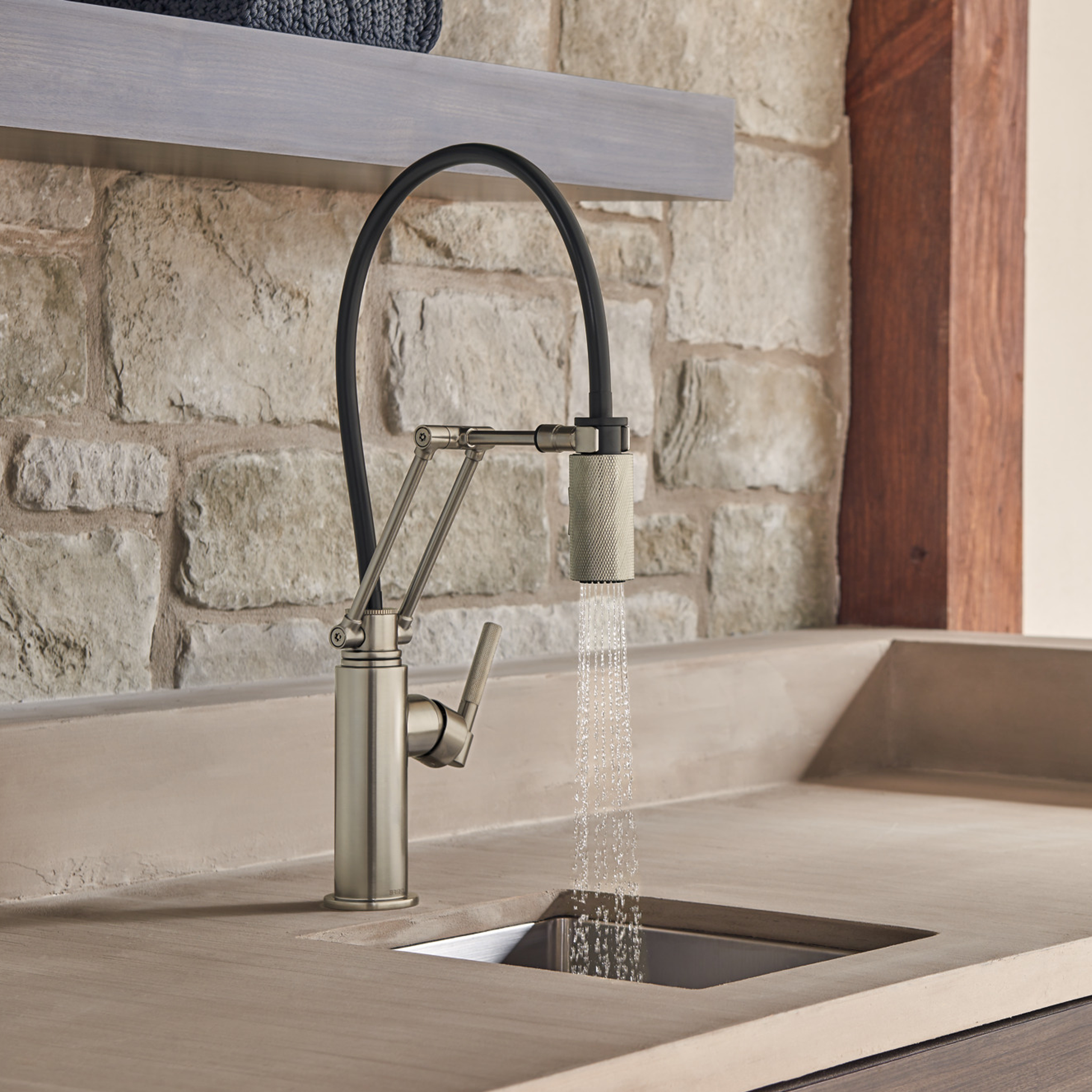 LITZE® ARTICULATING FAUCET WITH KNURLED HANDLE - robinsonco.ca