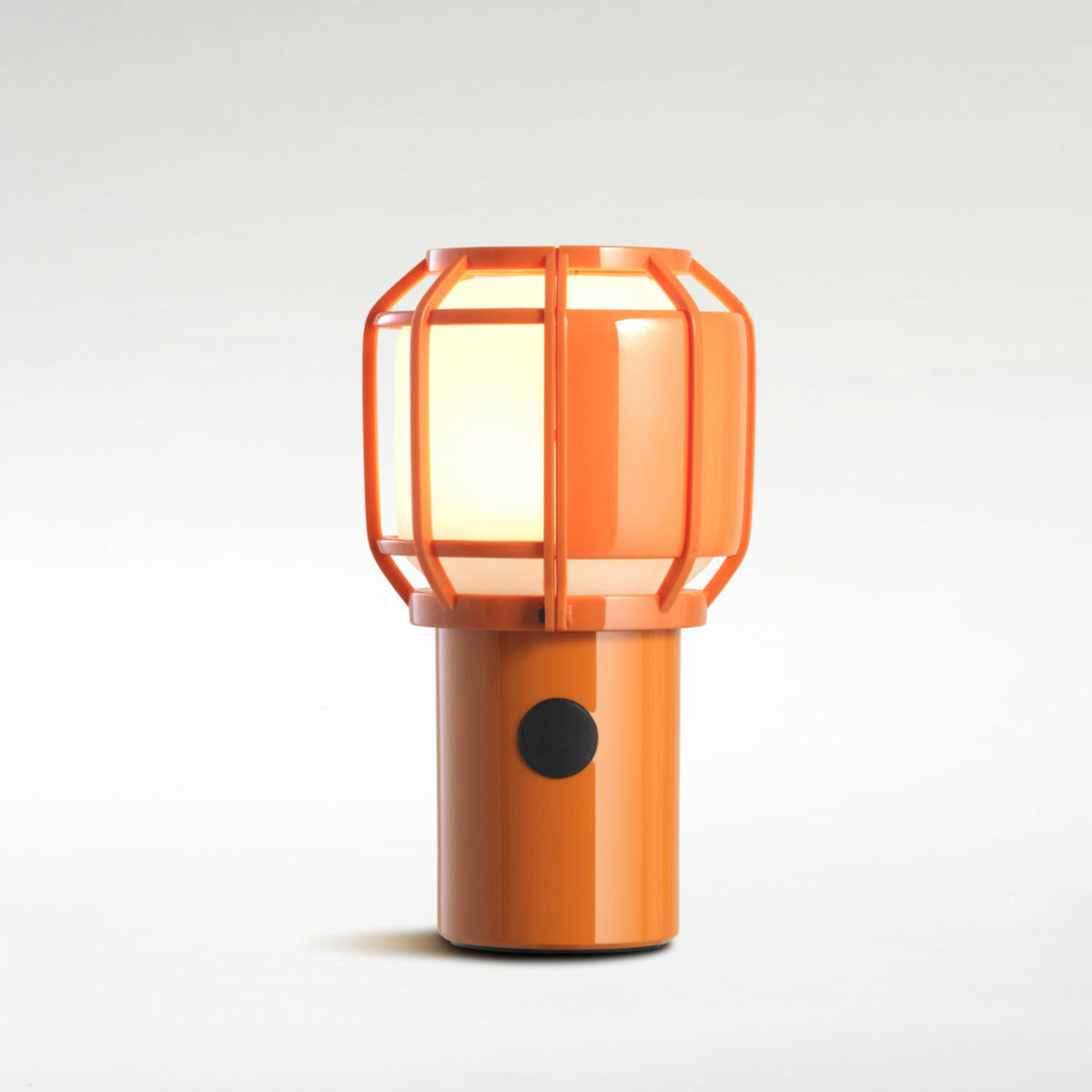 CHISPA OUTDOOR PORTABLE LAMP BLACK - robinsonco.ca