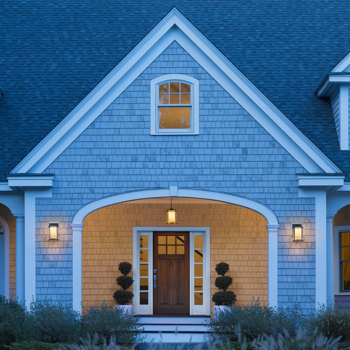 MERIDIAN LARGE OUTDOOR SCONCE - robinsonco.ca