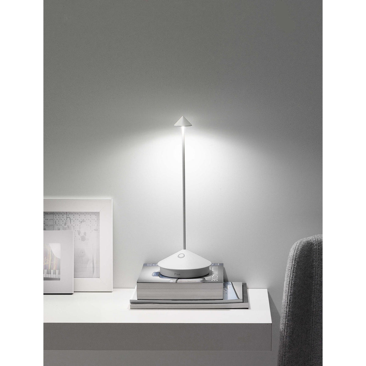 PINA PRO TABLE LAMP - robinsonco.ca