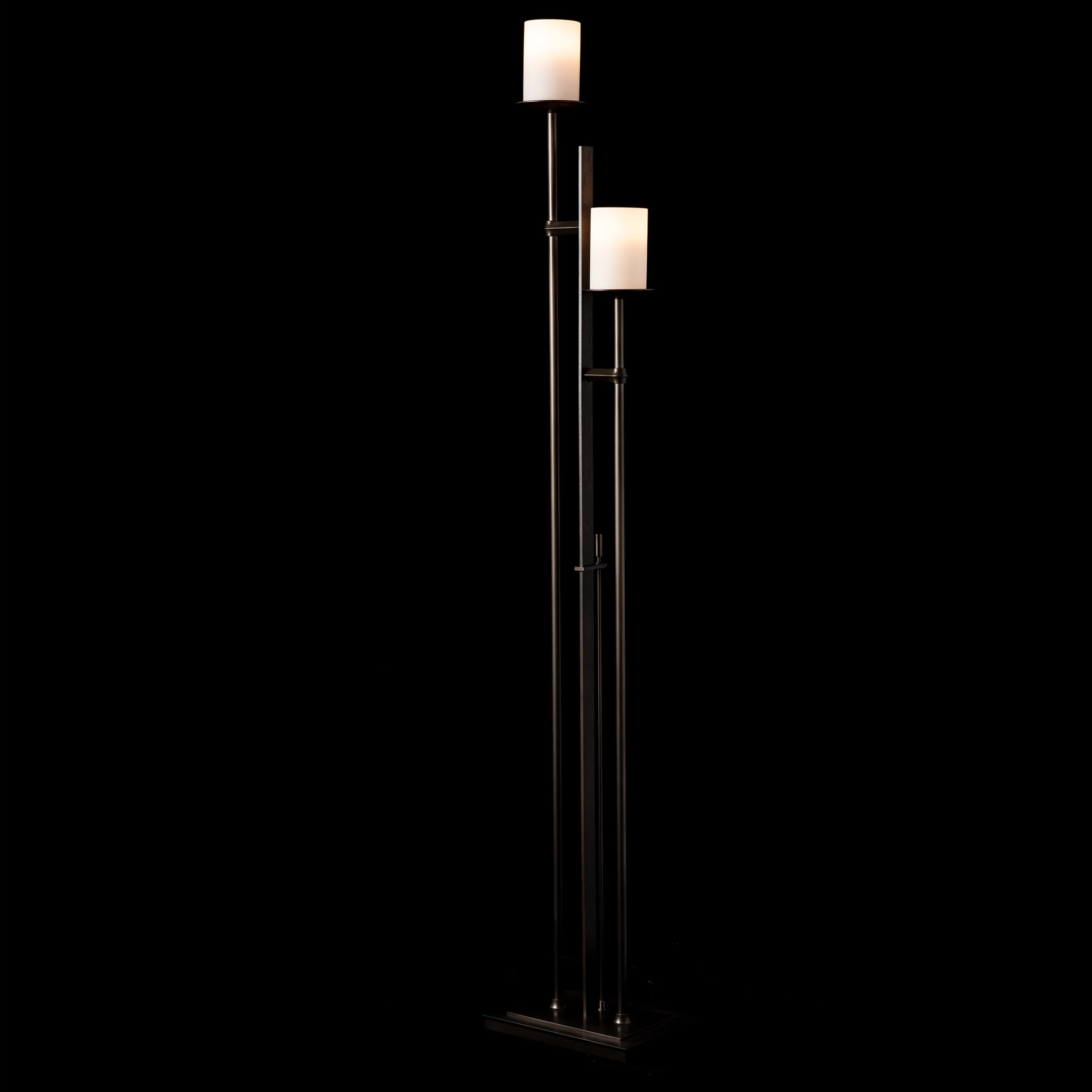 ROOK TWIN FLOOR LAMP - robinsonco.ca