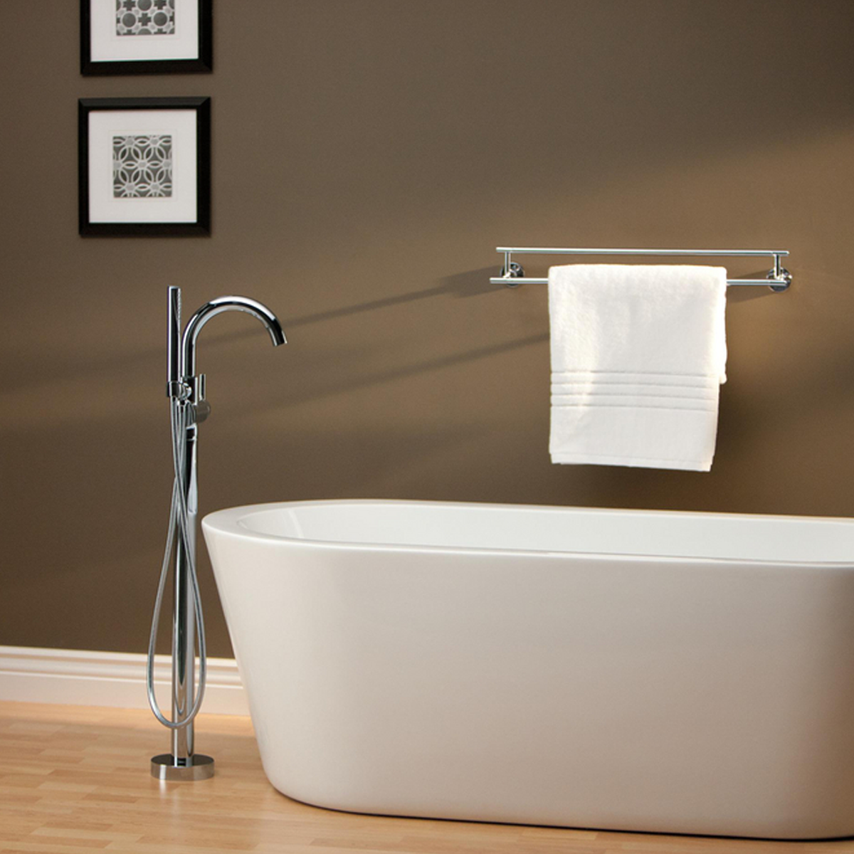 TRINSIC® CONTEMPORARY FLOOR MOUNT TUB FILLER TRIM - robinsonco.ca