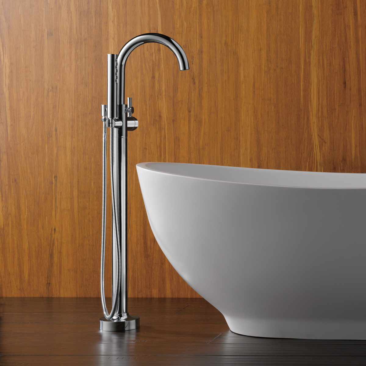 ODIN® SINGLE-HANDLE FREESTANDING TUB FILLER - robinsonco.ca
