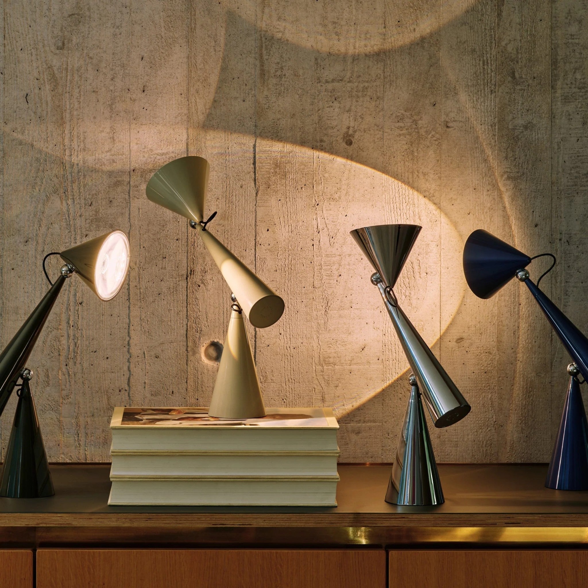 POSE TASK LIGHT - robinsonco.ca