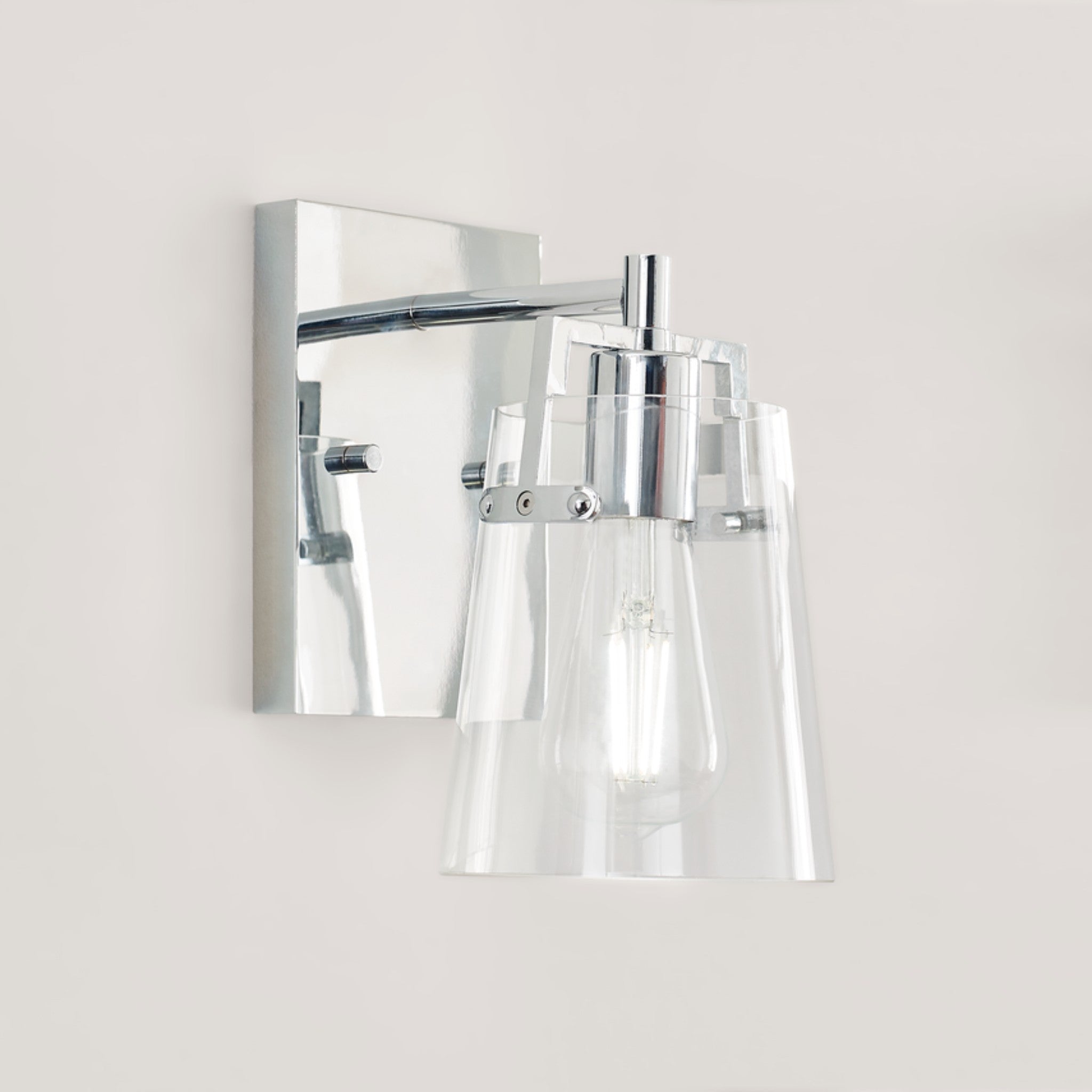 CROFTON VANITY LIGHT (MULTIPLE SIZES) - robinsonco.ca