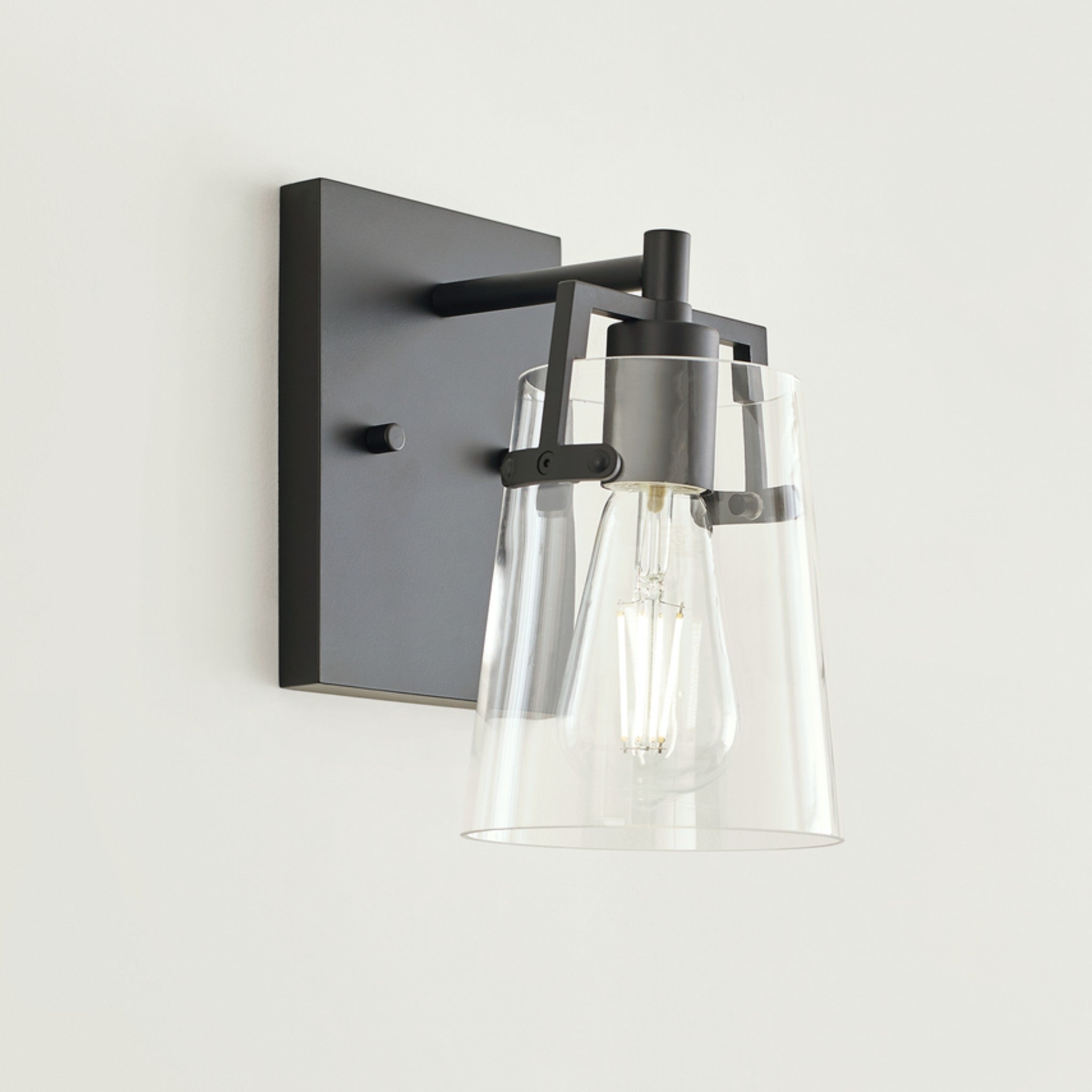 CROFTON VANITY LIGHT (MULTIPLE SIZES) - robinsonco.ca