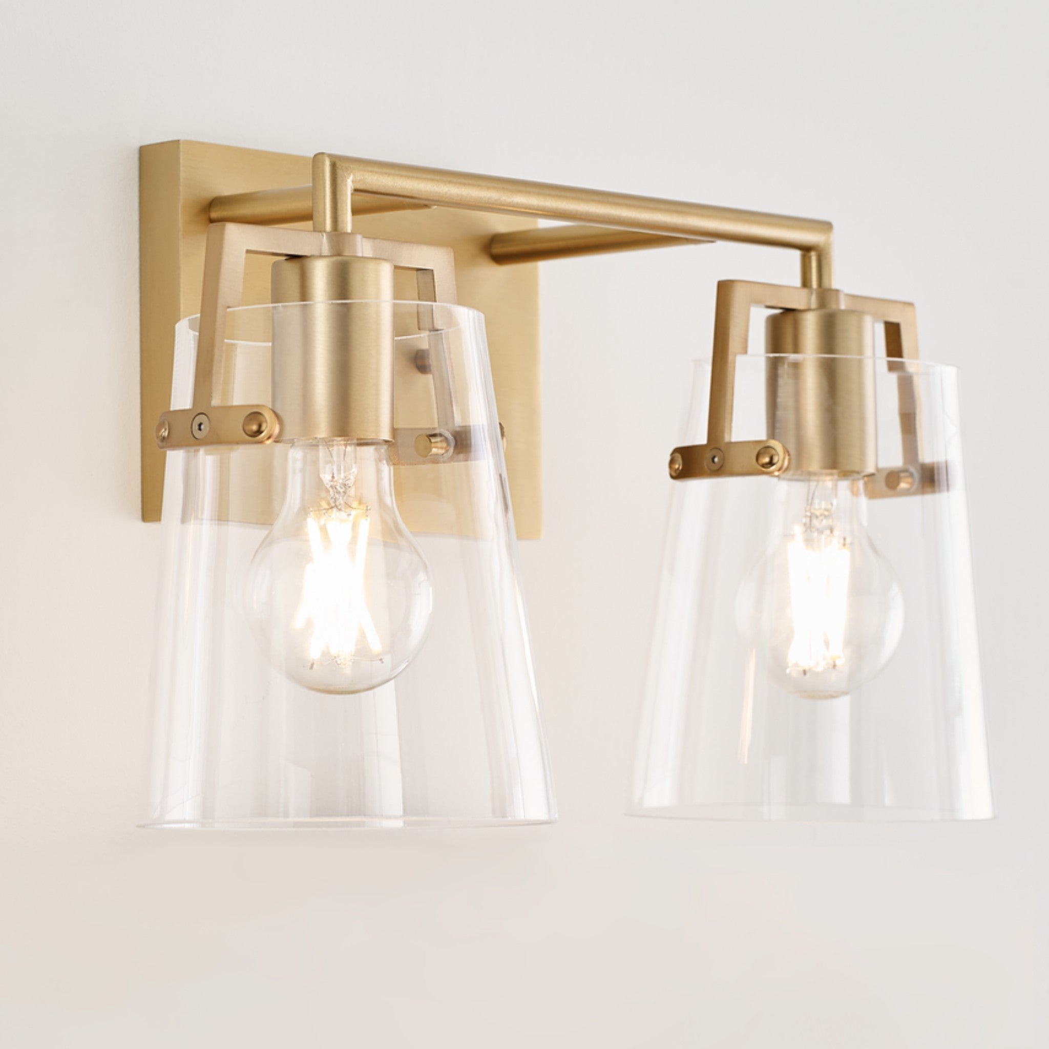 CROFTON VANITY LIGHT (MULTIPLE SIZES) - robinsonco.ca